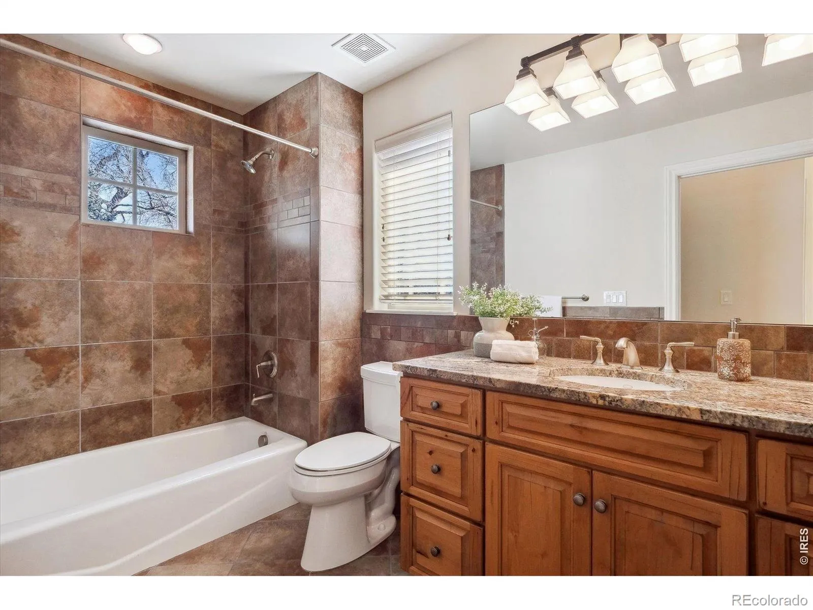 1907 S Columbine Street Denver CO 80210 MLS #RECIR1058941 05132026212156 1600 16