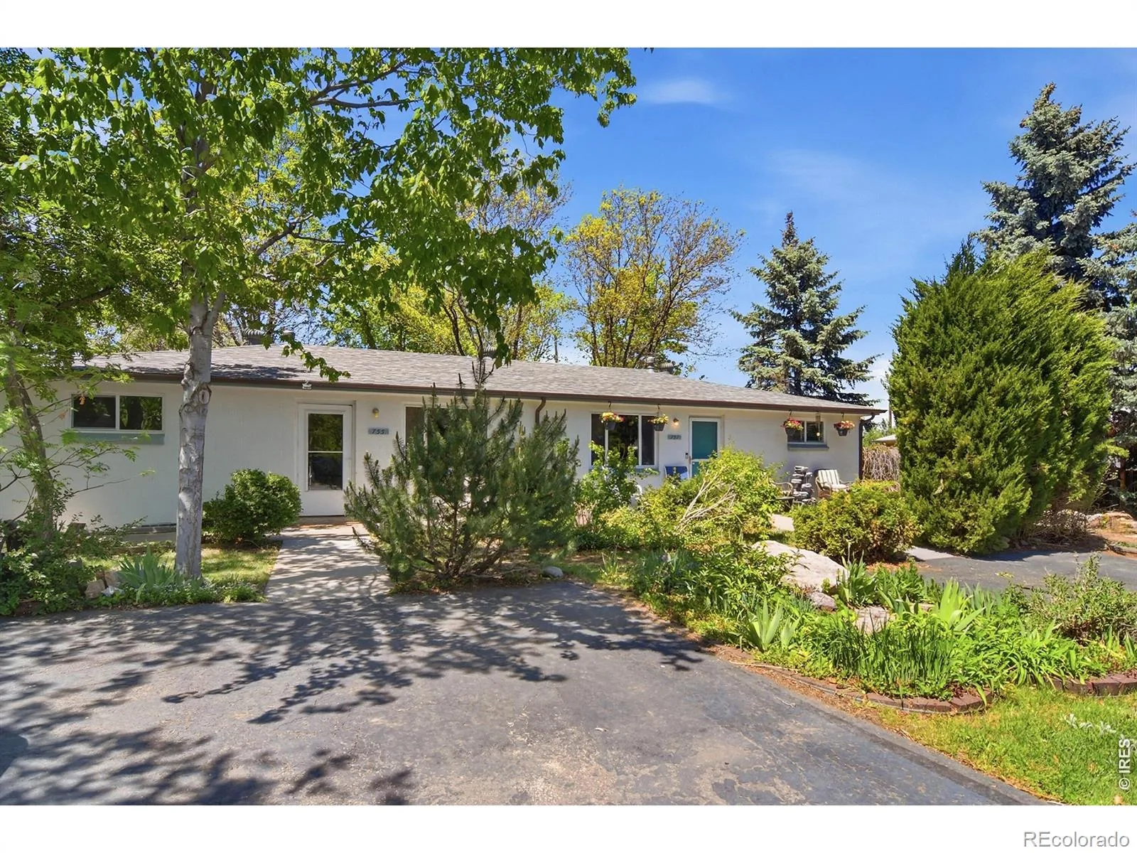 755 Joyce Street Golden CO 80401 | MLS #RECIR1058946 08292026001631 1600 1