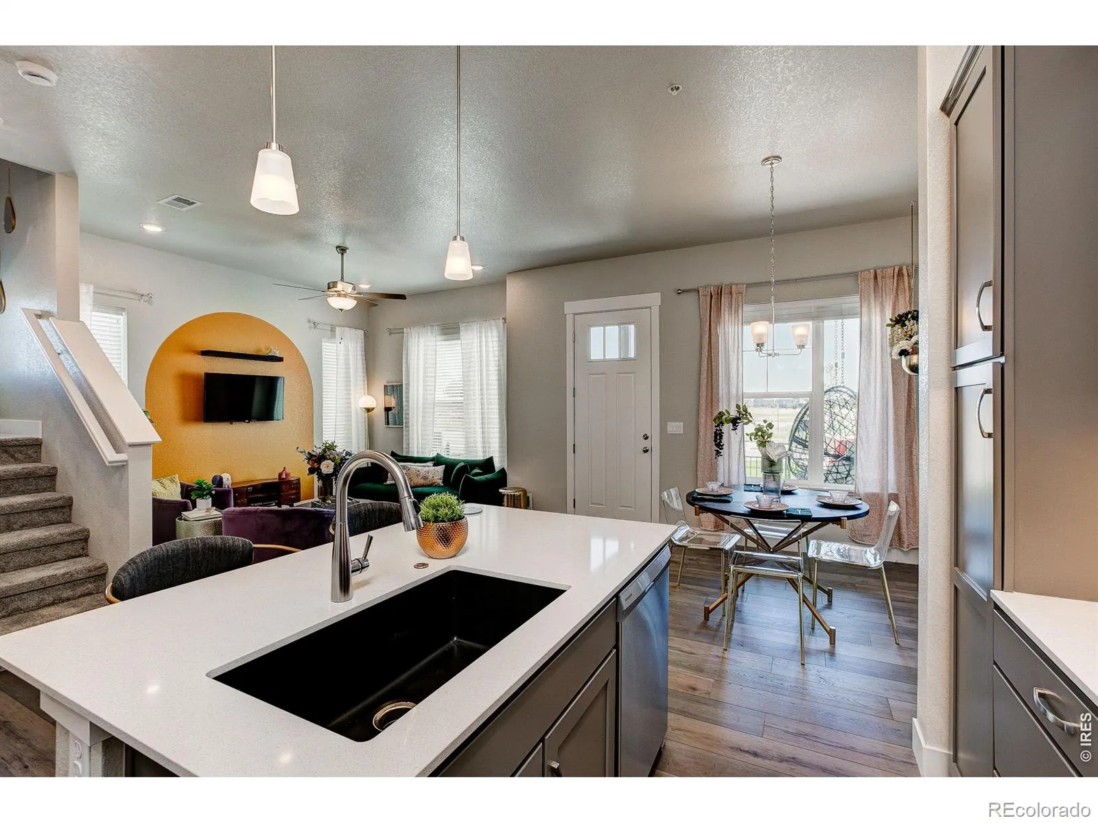 420 High Point Drive #103 #C Longmont CO 80504 | MLS #RECIR1058963 05132026225036 1600 4