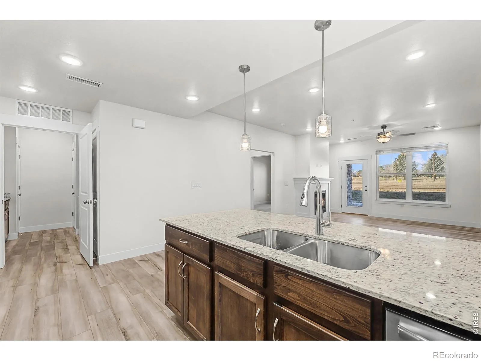 265 High Point Drive #102 Longmont CO 80504 | MLS #RECIR1058967 05162026042246 1600 3