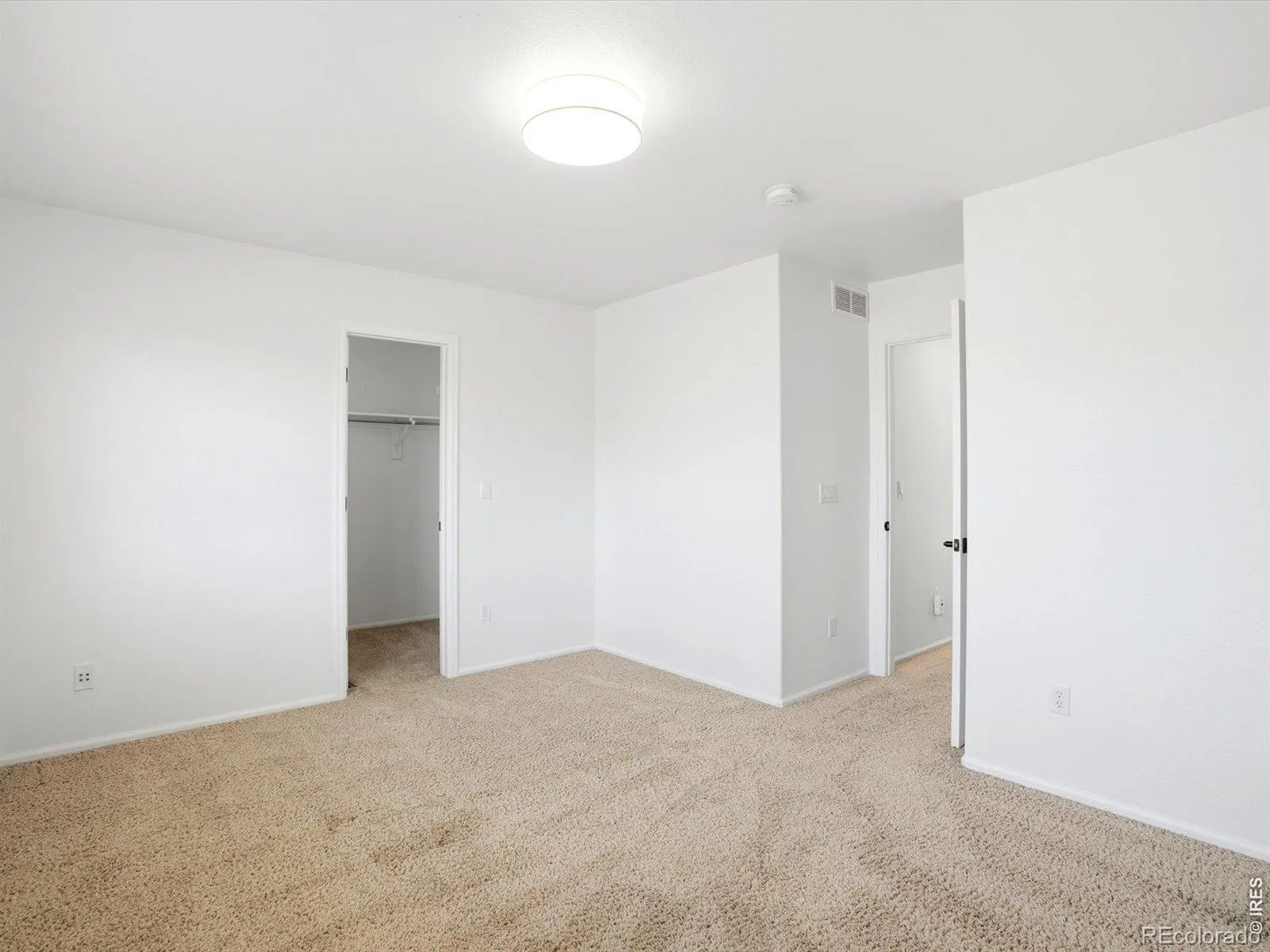 1633 Hallet Peak Drive Longmont CO 80503 MLS #RECIR1059006 05142026142430 1600 28