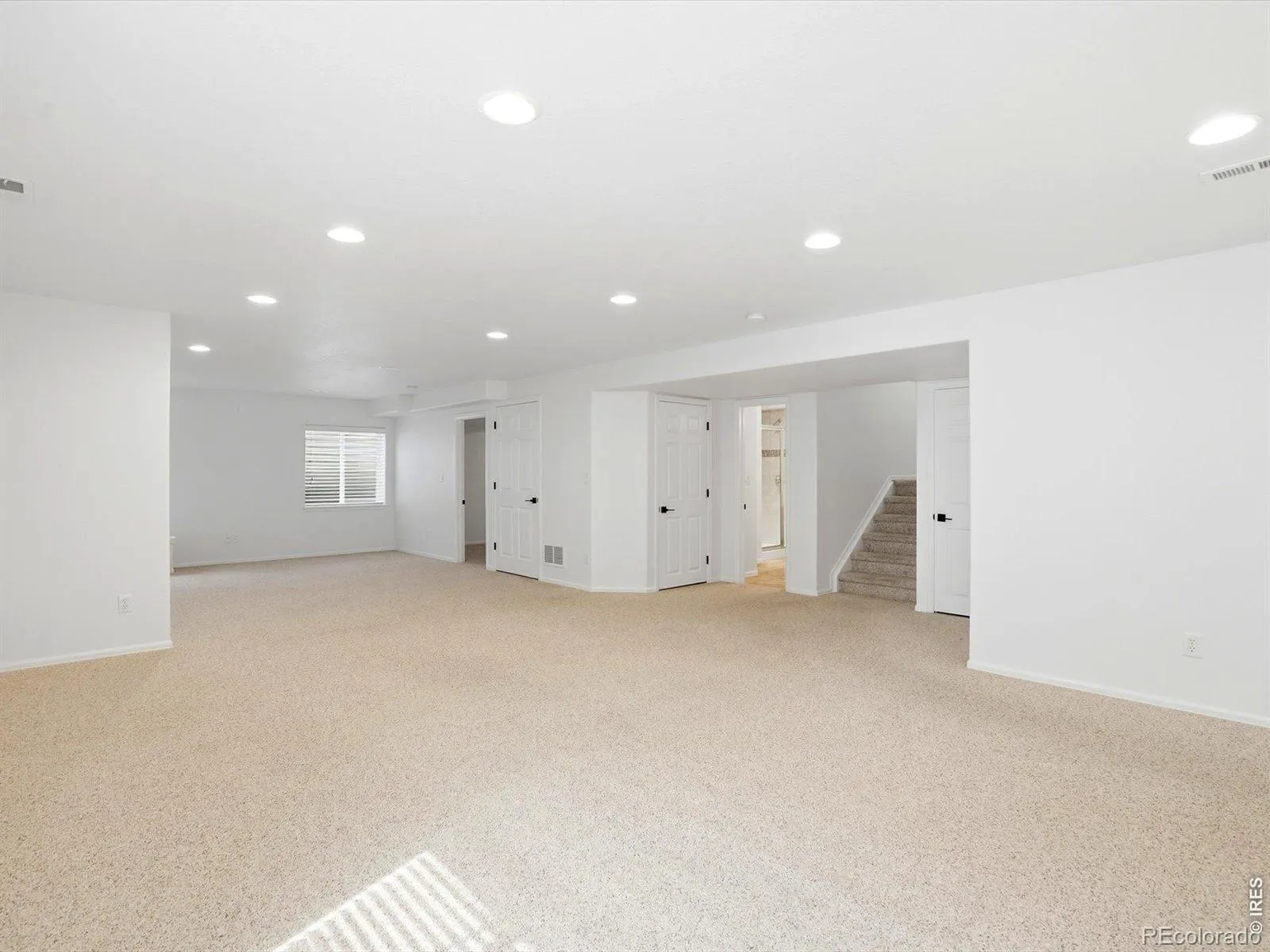 1633 Hallet Peak Drive Longmont CO 80503 MLS #RECIR1059006 05142026142430 1600 39