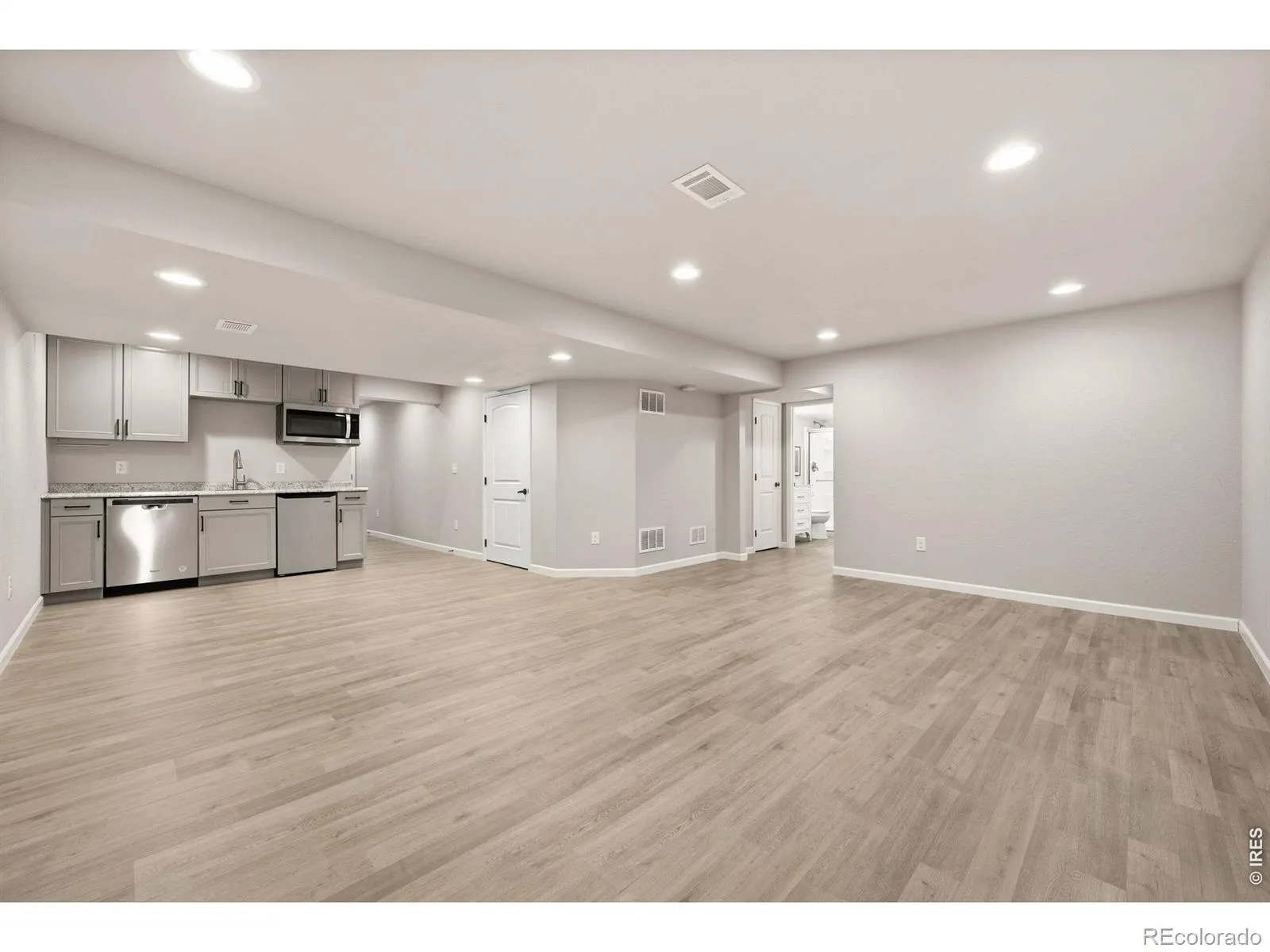 9365 Joyce Way Arvada CO 80007 MLS #RECIR1059011 05142026155735 1600 33