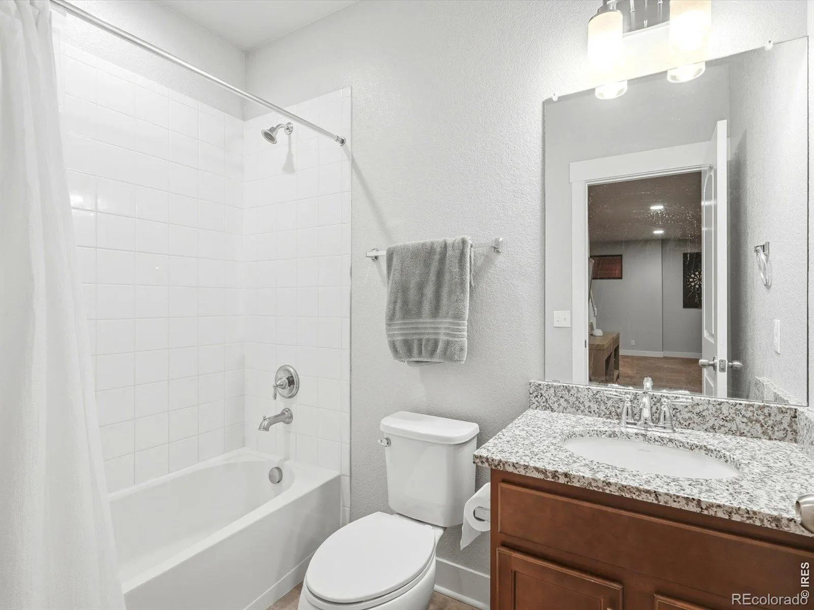 08292026001640 1600 17