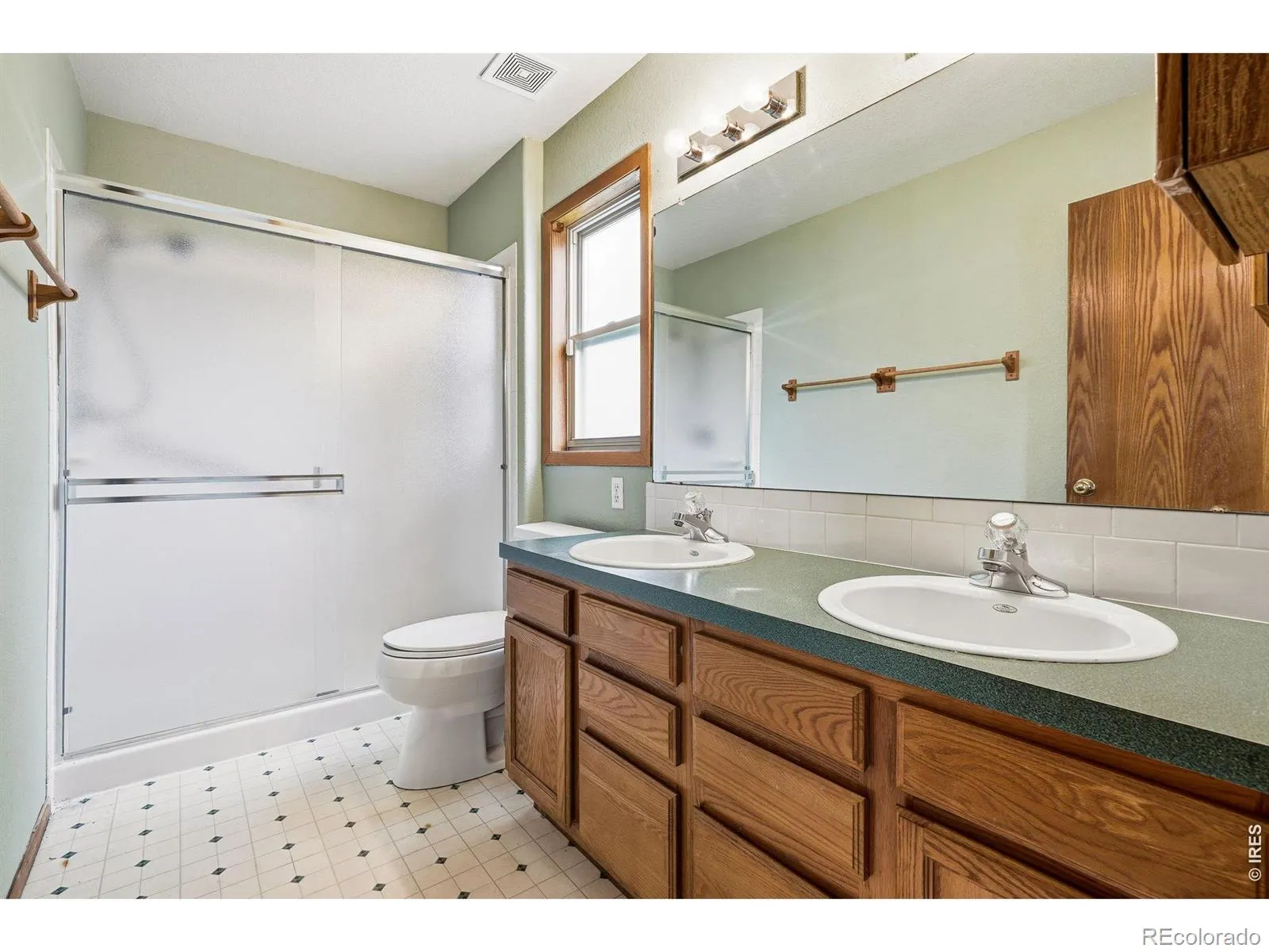 2224 24th Avenue Longmont CO 80501 MLS #RECIR1059014 05152026055819 1600 16