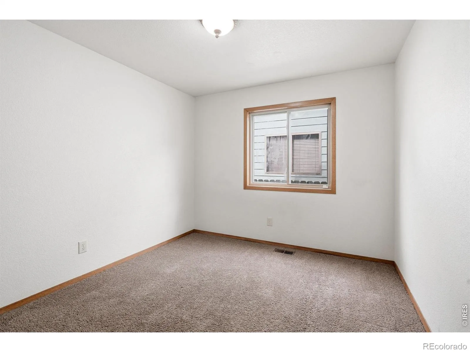 2224 24th Avenue Longmont CO 80501 MLS #RECIR1059014 05152026055819 1600 18