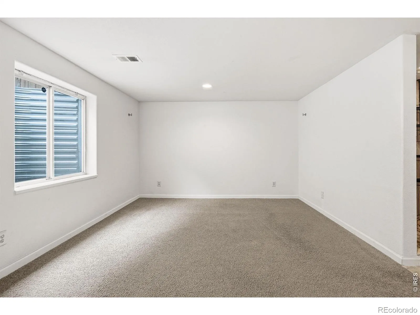 2224 24th Avenue Longmont CO 80501 MLS #RECIR1059014 05152026055819 1600 25