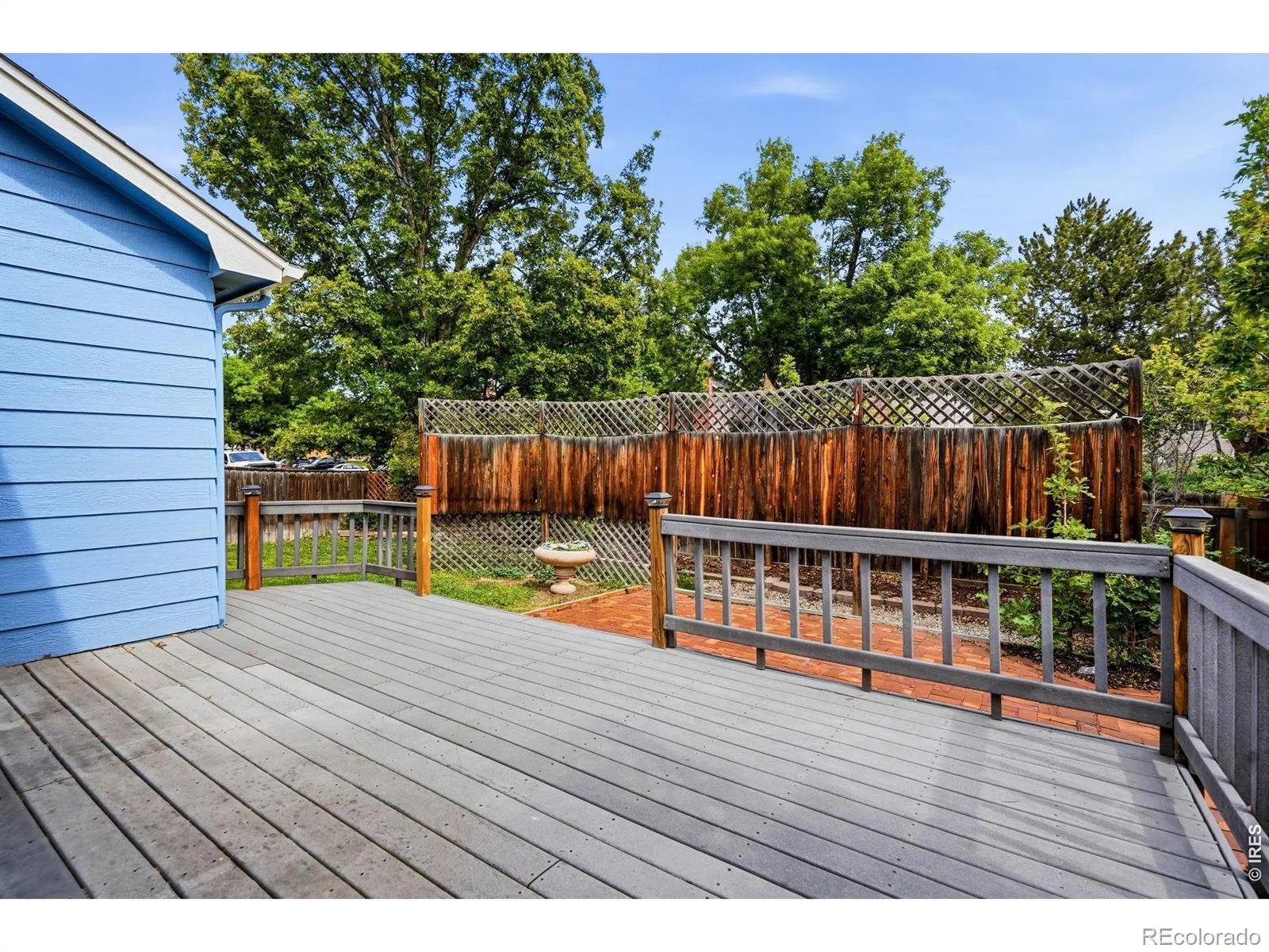 2224 24th Avenue Longmont CO 80501 MLS #RECIR1059014 05152026055819 1600 32