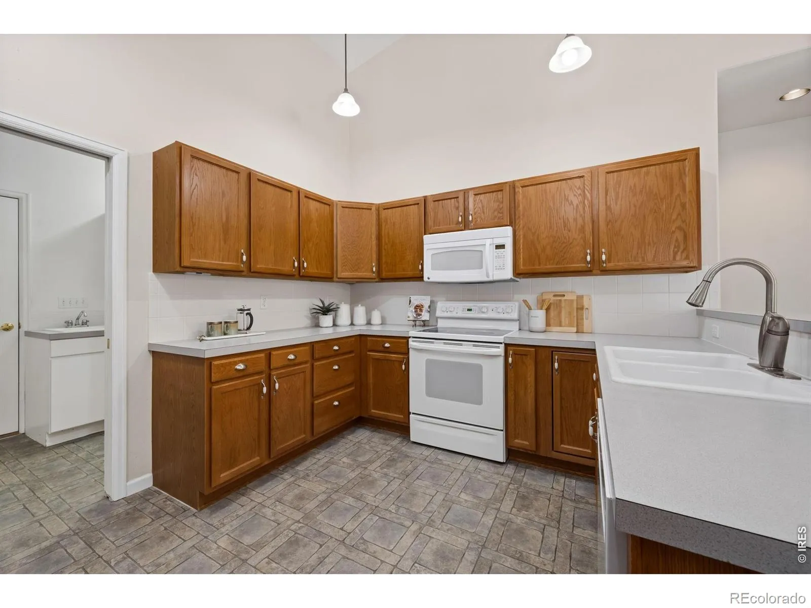 3102 Depo Drive Longmont CO 80503 MLS #RECIR1059018 05152026150801 1600 4