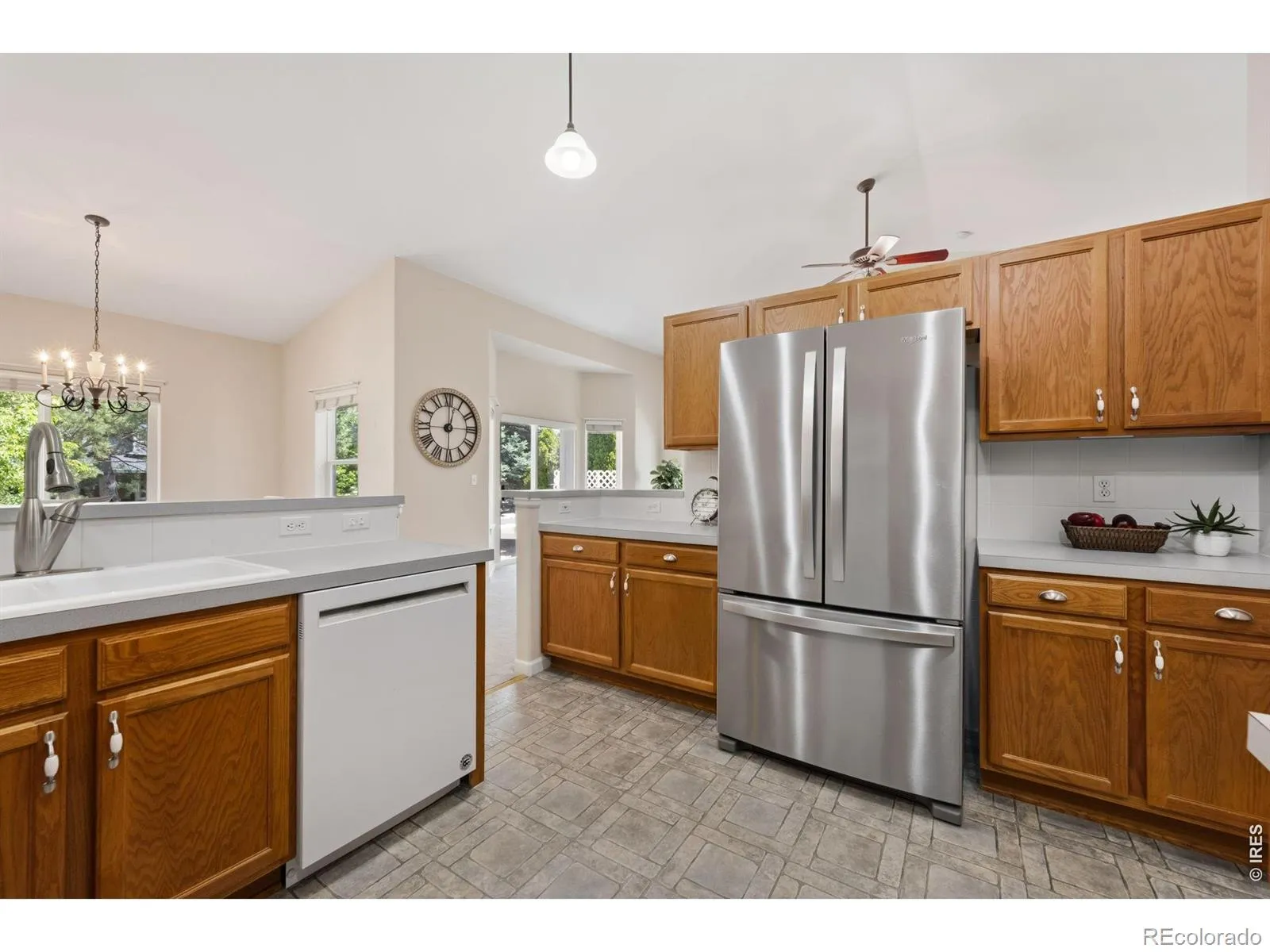 3102 Depo Drive Longmont CO 80503 MLS #RECIR1059018 05152026150801 1600 6