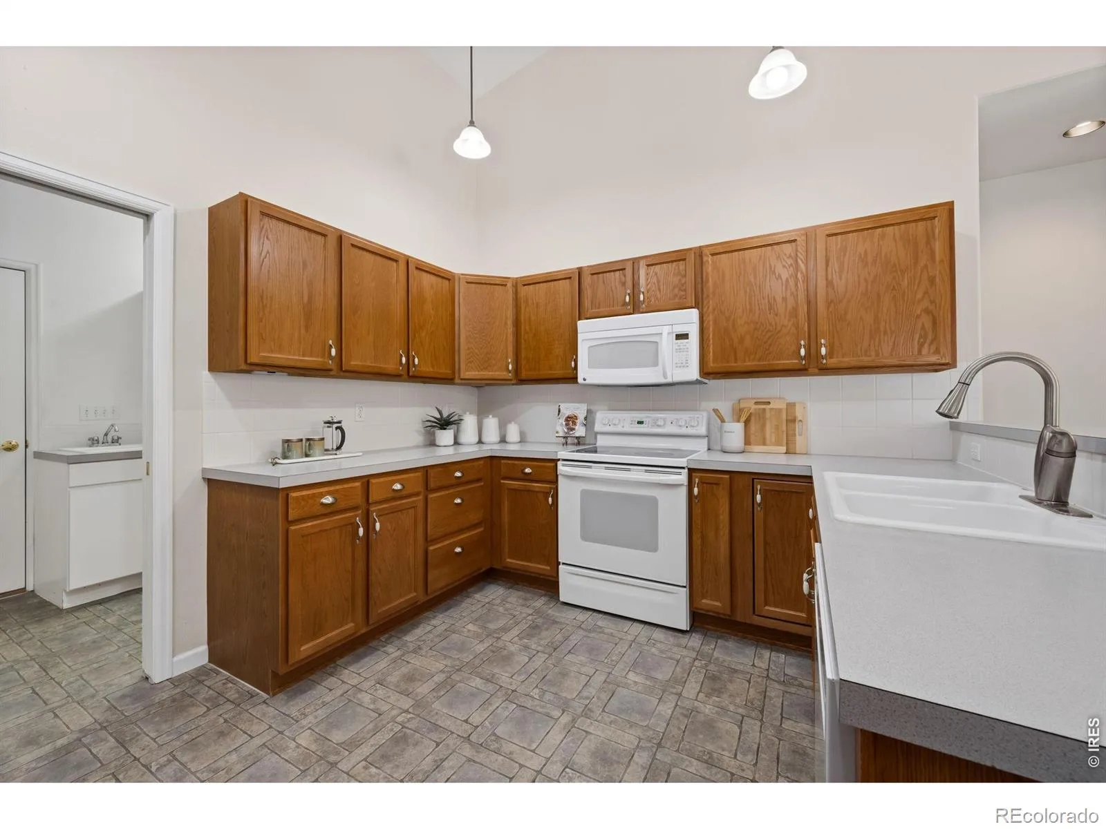 3102 Depo Drive Longmont CO 80503 MLS #RECIR1059018 06102026193031 1600 4