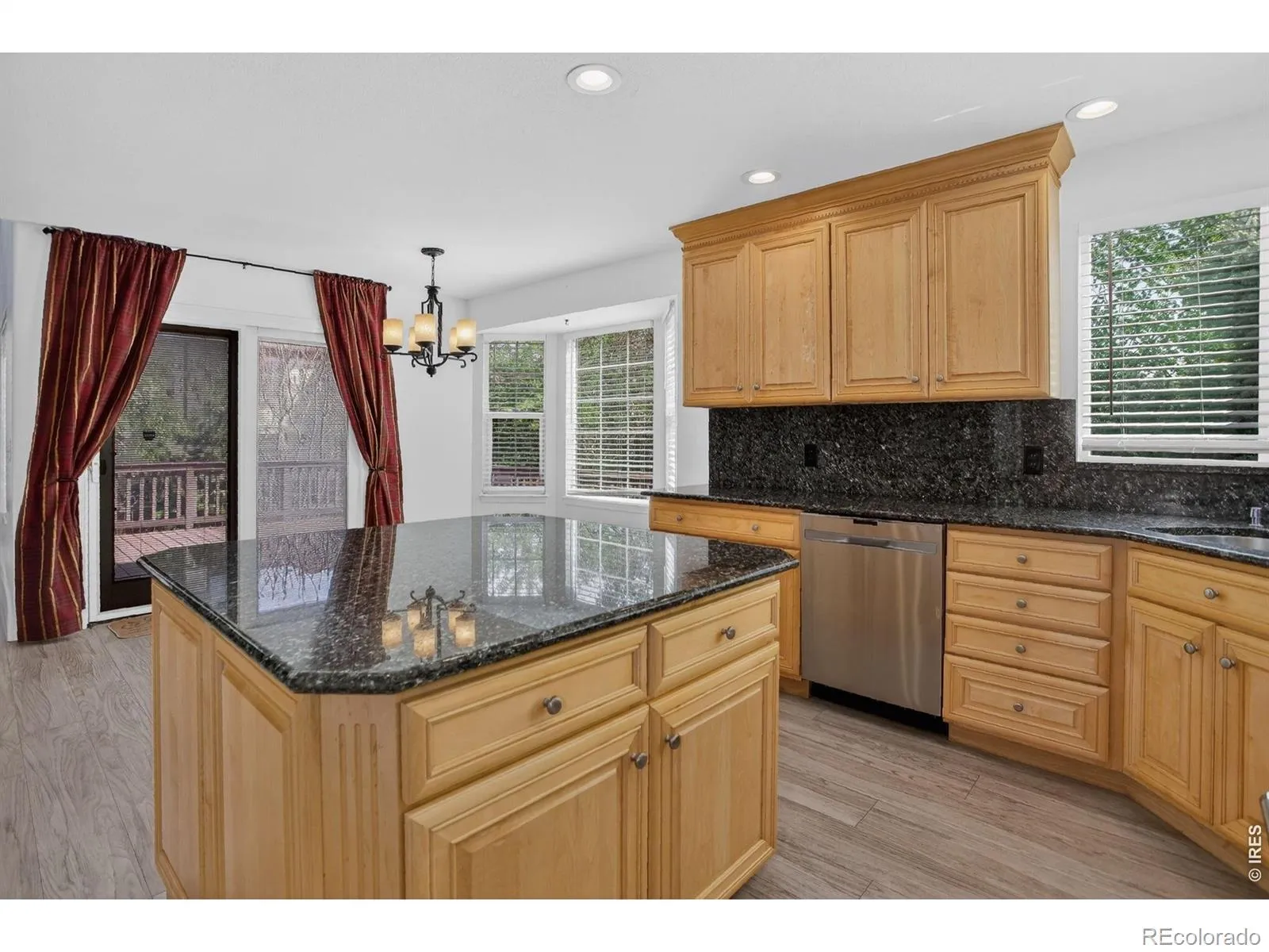 10130 Lodestone Way Parker CO 80134 MLS #RECIR1059021 05142026155818 1600 22
