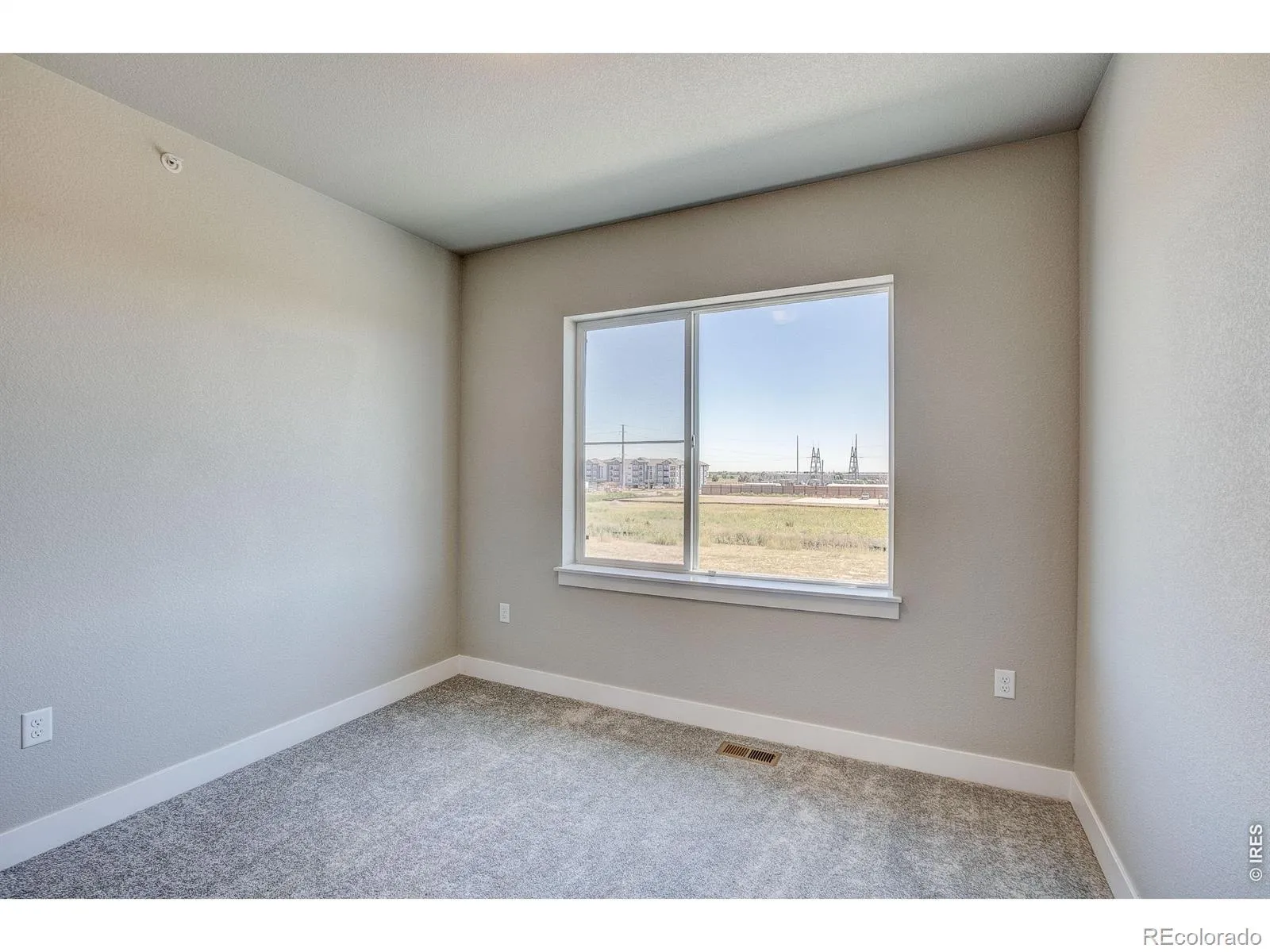 214 High Point Drive Longmont CO 80504 | MLS #RECIR1059083 05142026213733 1600 20