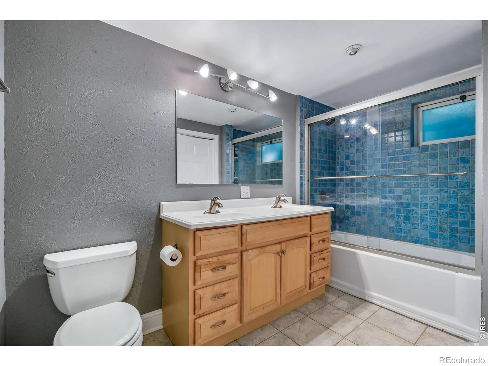 6733 Coors Street Arvada CO 80004 MLS #RECIR1059095 05142026235001 1600 28