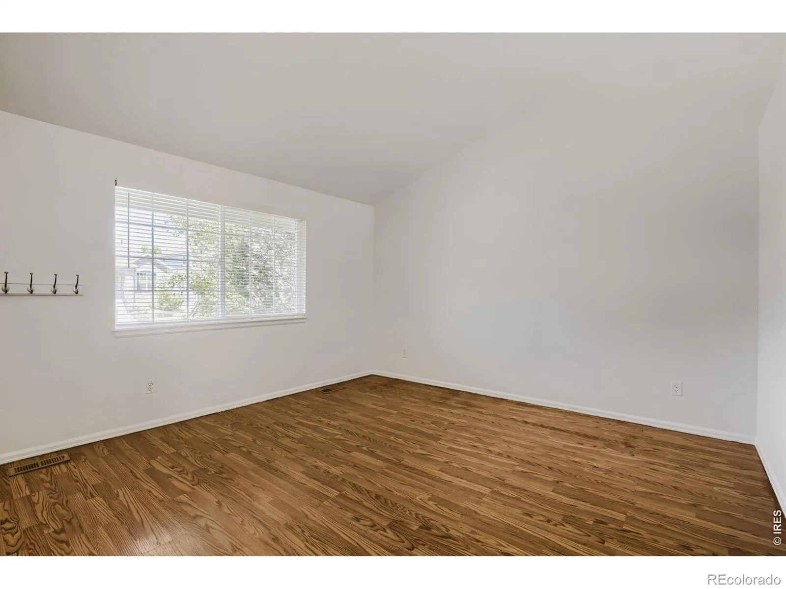 1633 Deerwood Drive Longmont CO 80504 MLS #RECIR1059143 06092026185309 1600 11