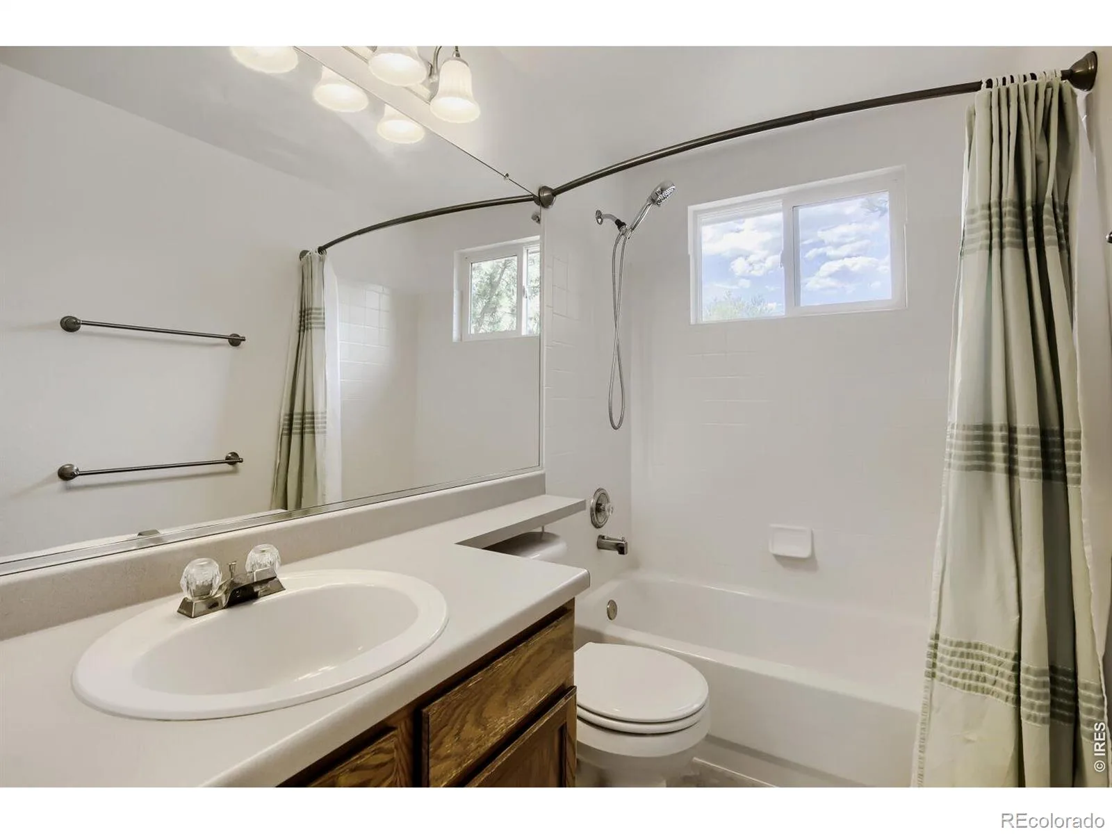 1633 Deerwood Drive Longmont CO 80504 MLS #RECIR1059143 06092026185309 1600 21