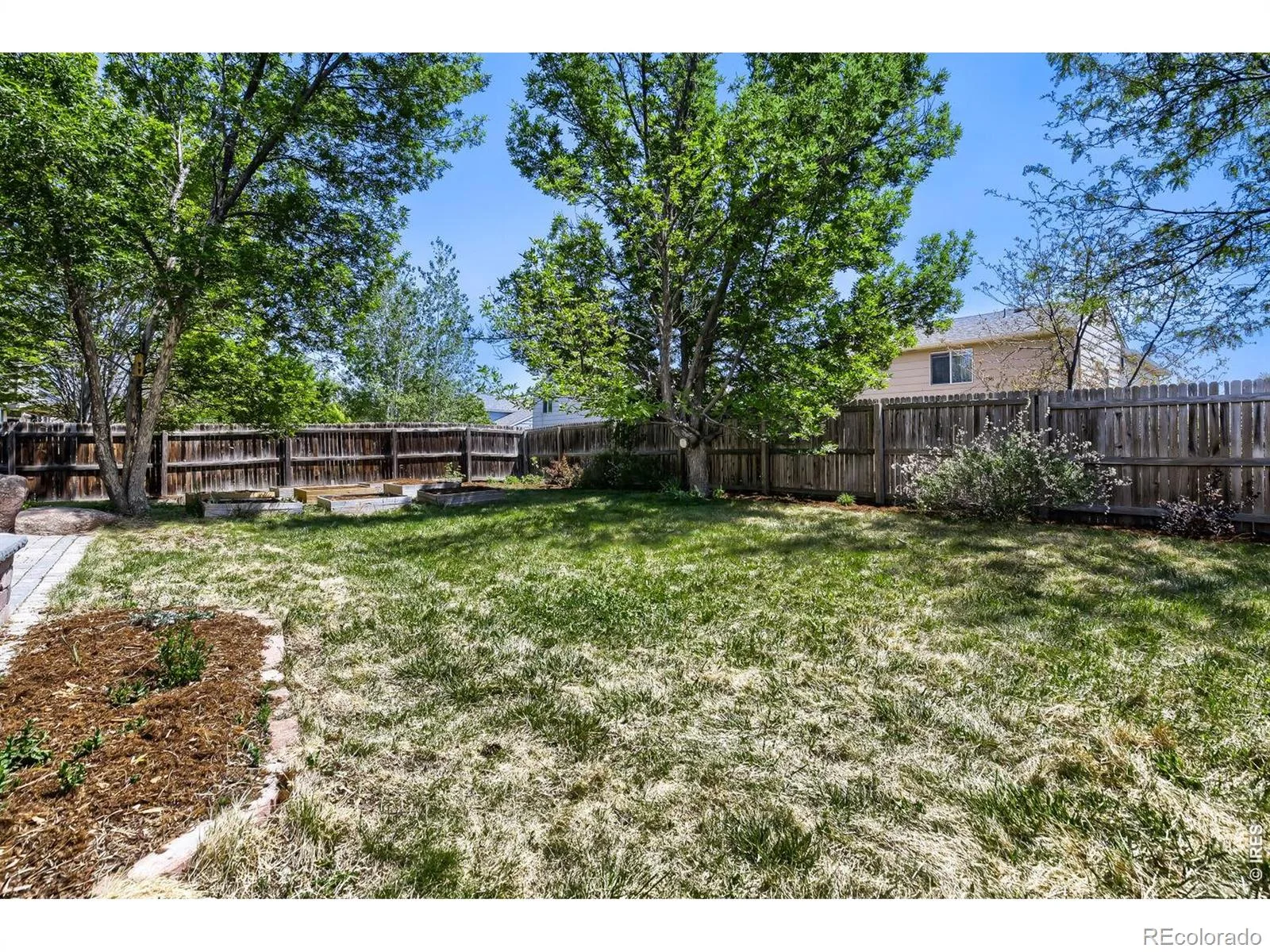 1633 Deerwood Drive Longmont CO 80504 MLS #RECIR1059143 06092026185309 1600 27