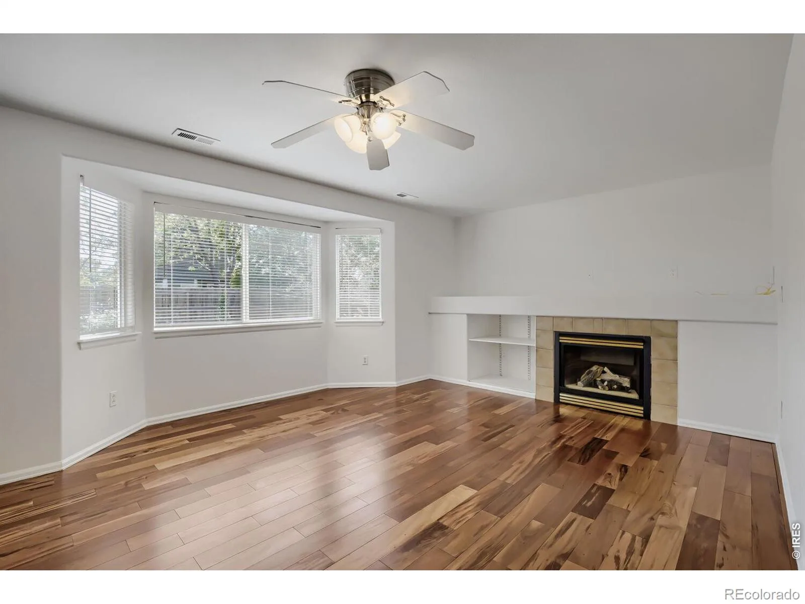 1633 Deerwood Drive Longmont CO 80504 MLS #RECIR1059143 06092026185309 1600 4