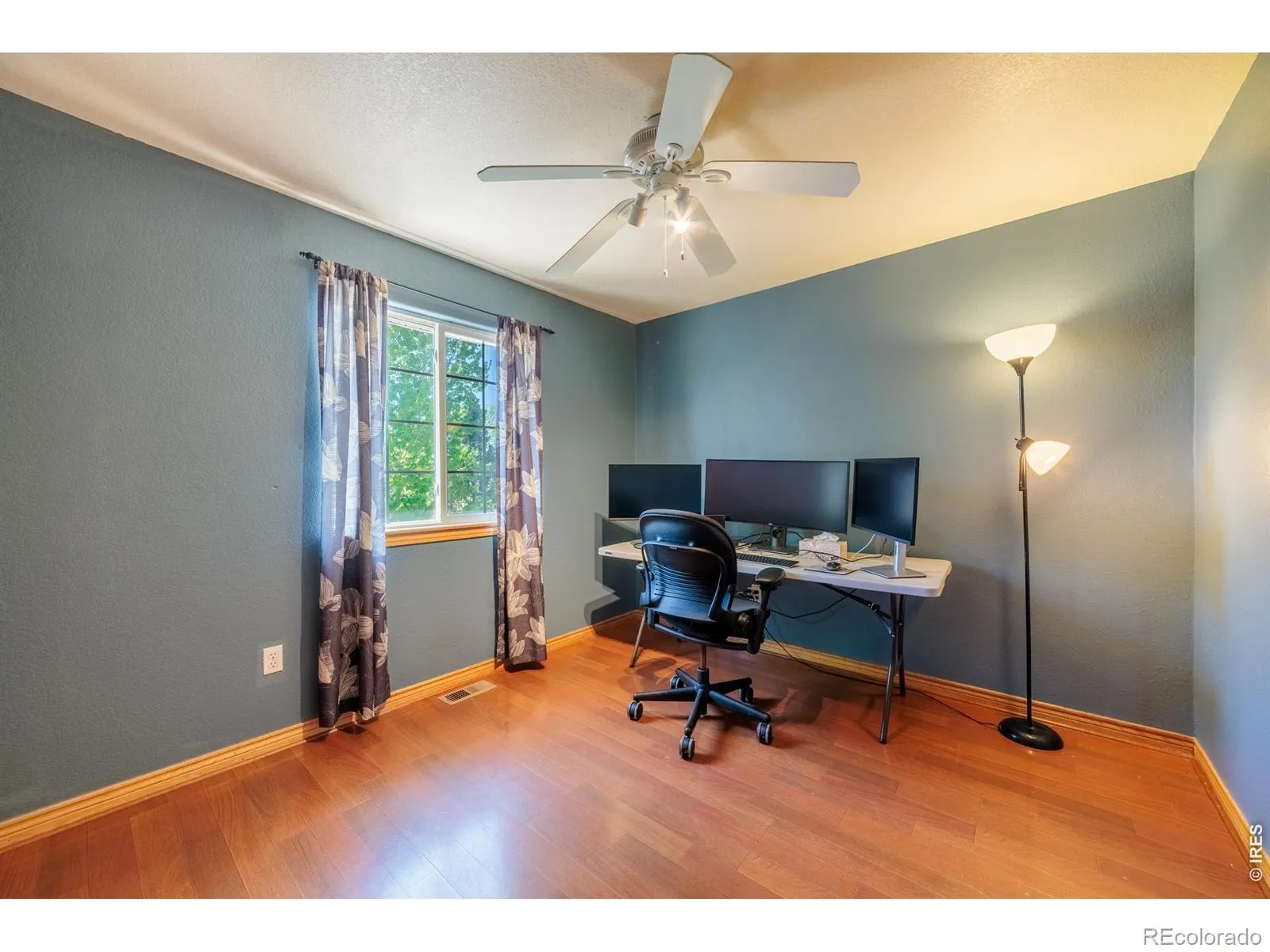 2513 Falcon Drive Longmont CO 80503 MLS #RECIR1059192 05152026203320 1600 43