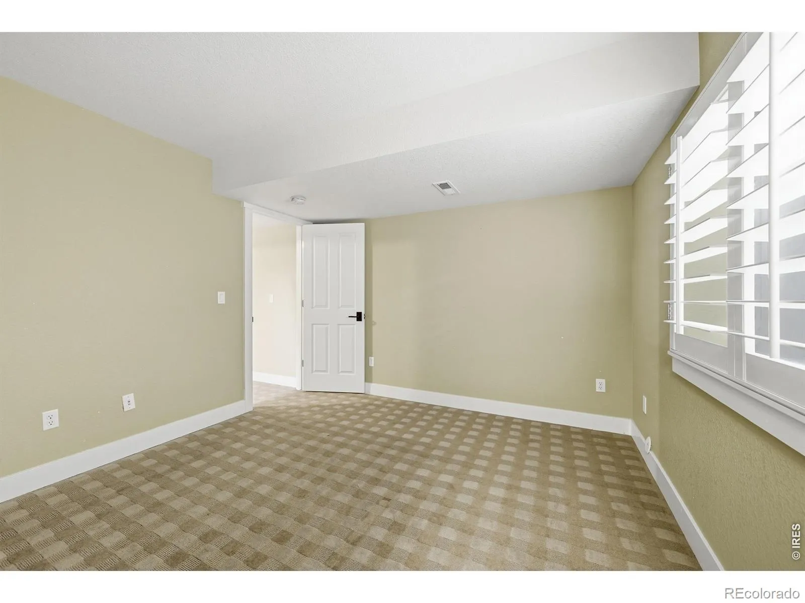 516 Indian Peaks W Trail Lafayette CO 80026 MLS #RECIR1059204 05162026123338 1600 27