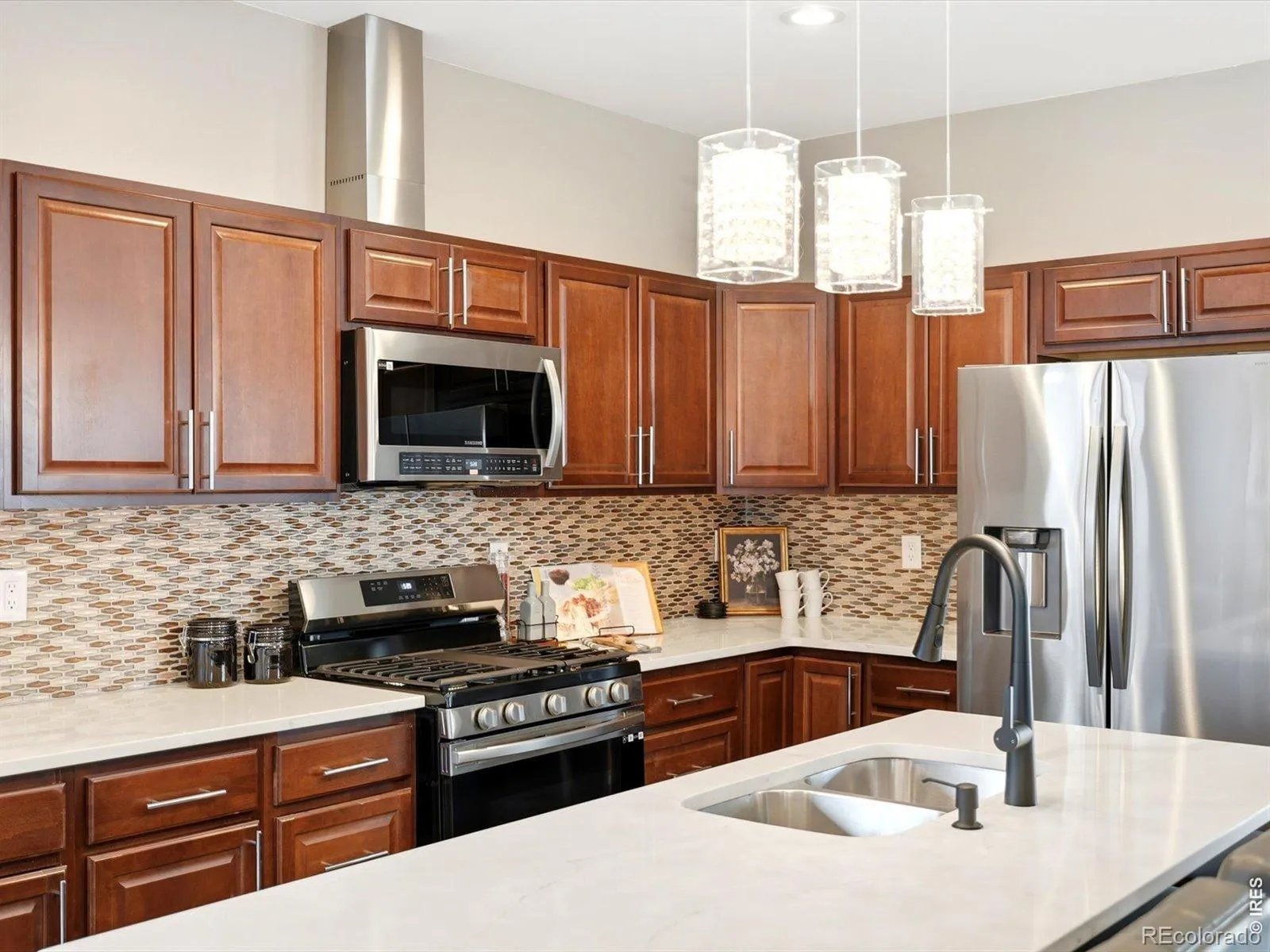 2409 W 38th Avenue Denver CO 80211 MLS #RECIR1059213 05152026203547 1600 14