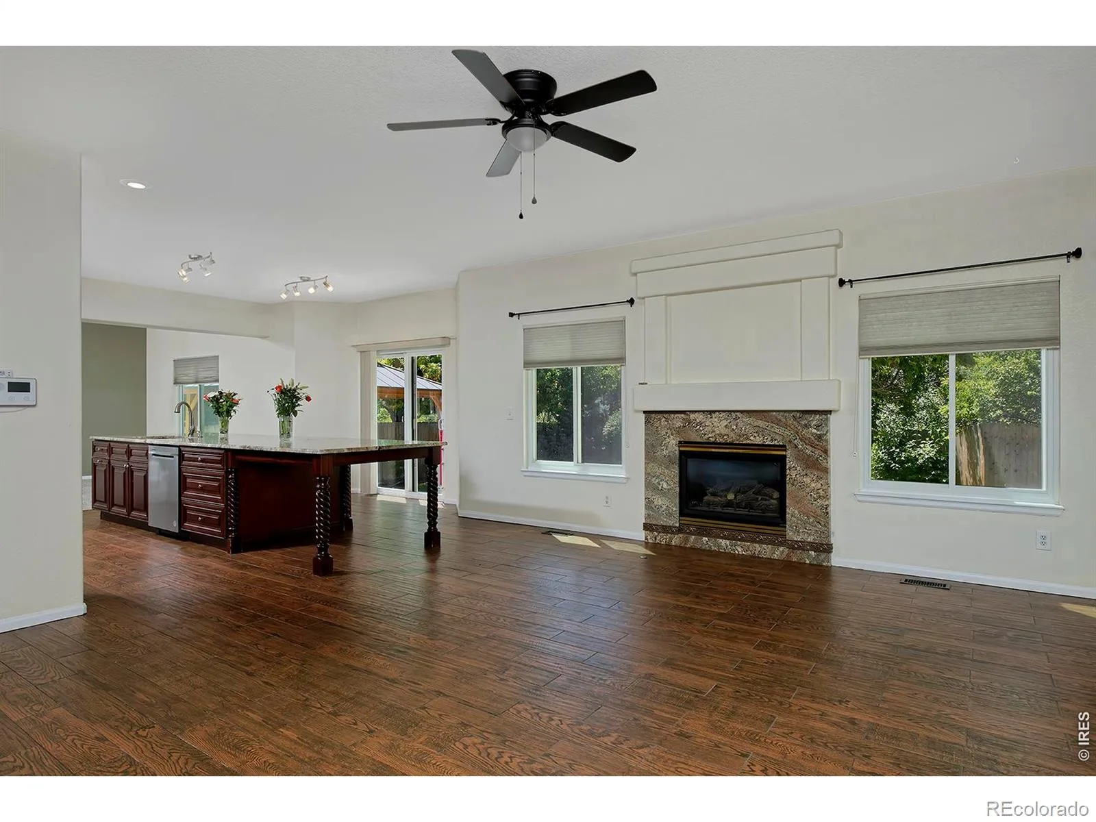 1188 W 111th Avenue Northglenn CO 80234 MLS #REC1620203 06252026214111 1600 20
