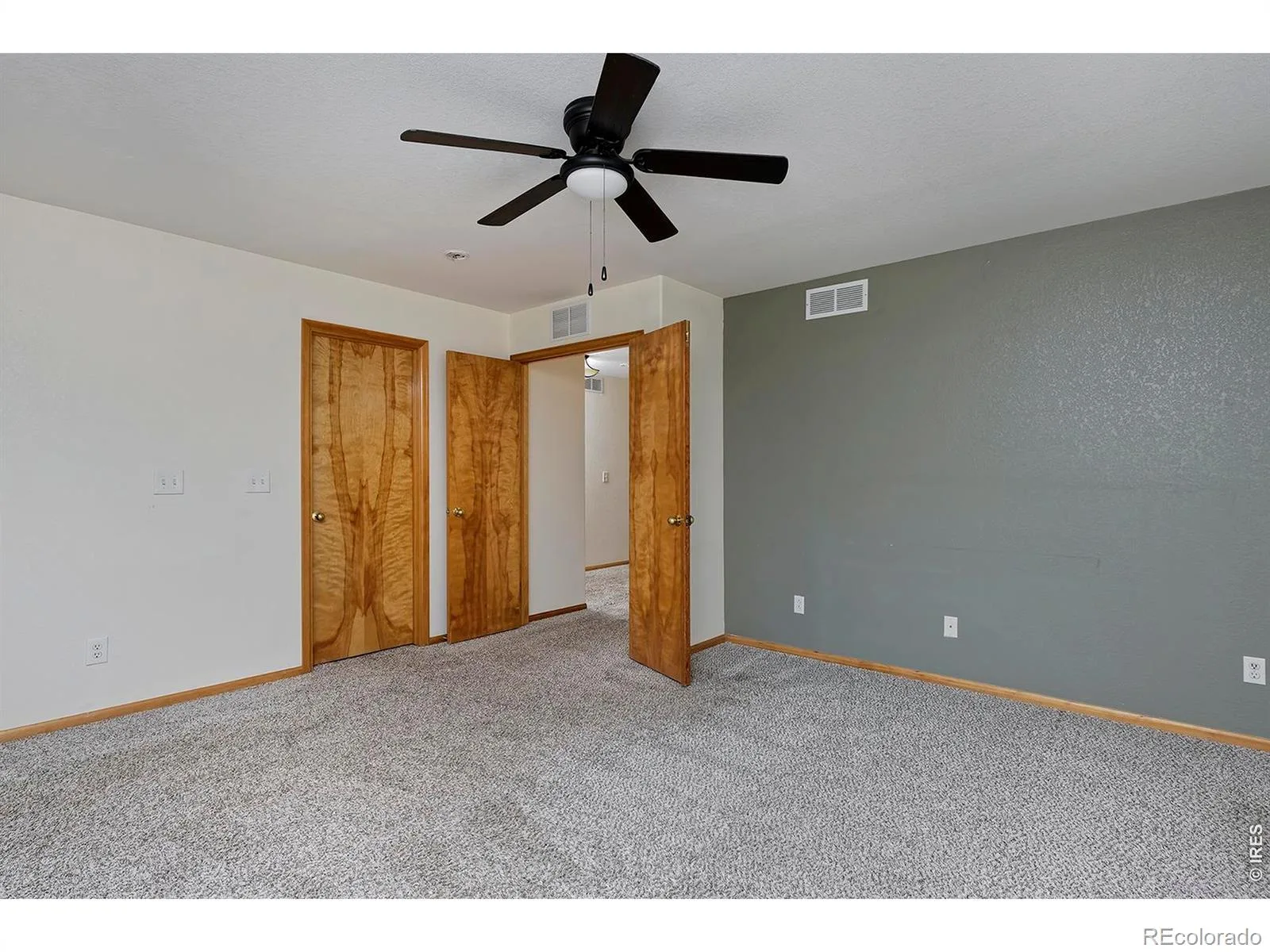 1188 W 111th Avenue Northglenn CO 80234 MLS #REC1620203 06252026214111 1600 26