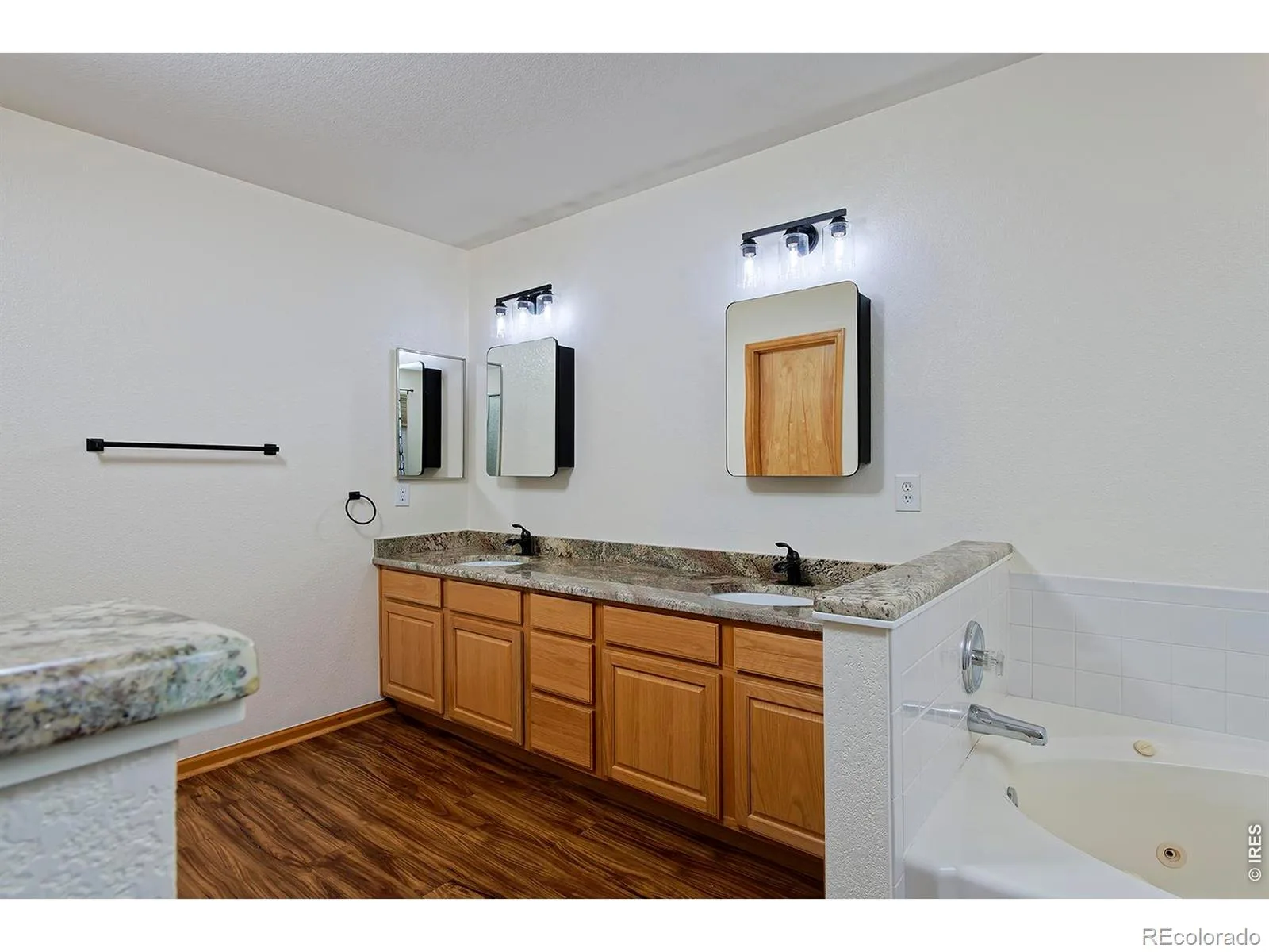 1188 W 111th Avenue Northglenn CO 80234 MLS #REC1620203 06252026214111 1600 29