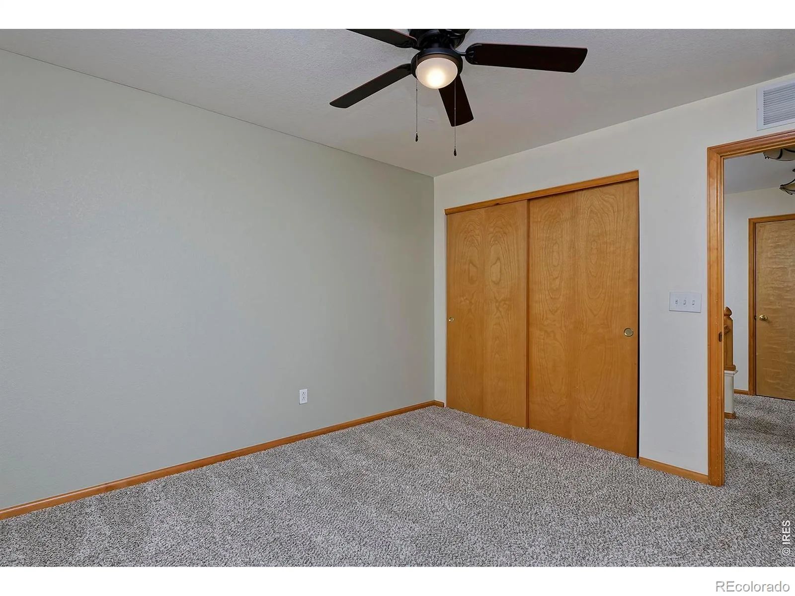 1188 W 111th Avenue Northglenn CO 80234 MLS #REC1620203 06252026214111 1600 32