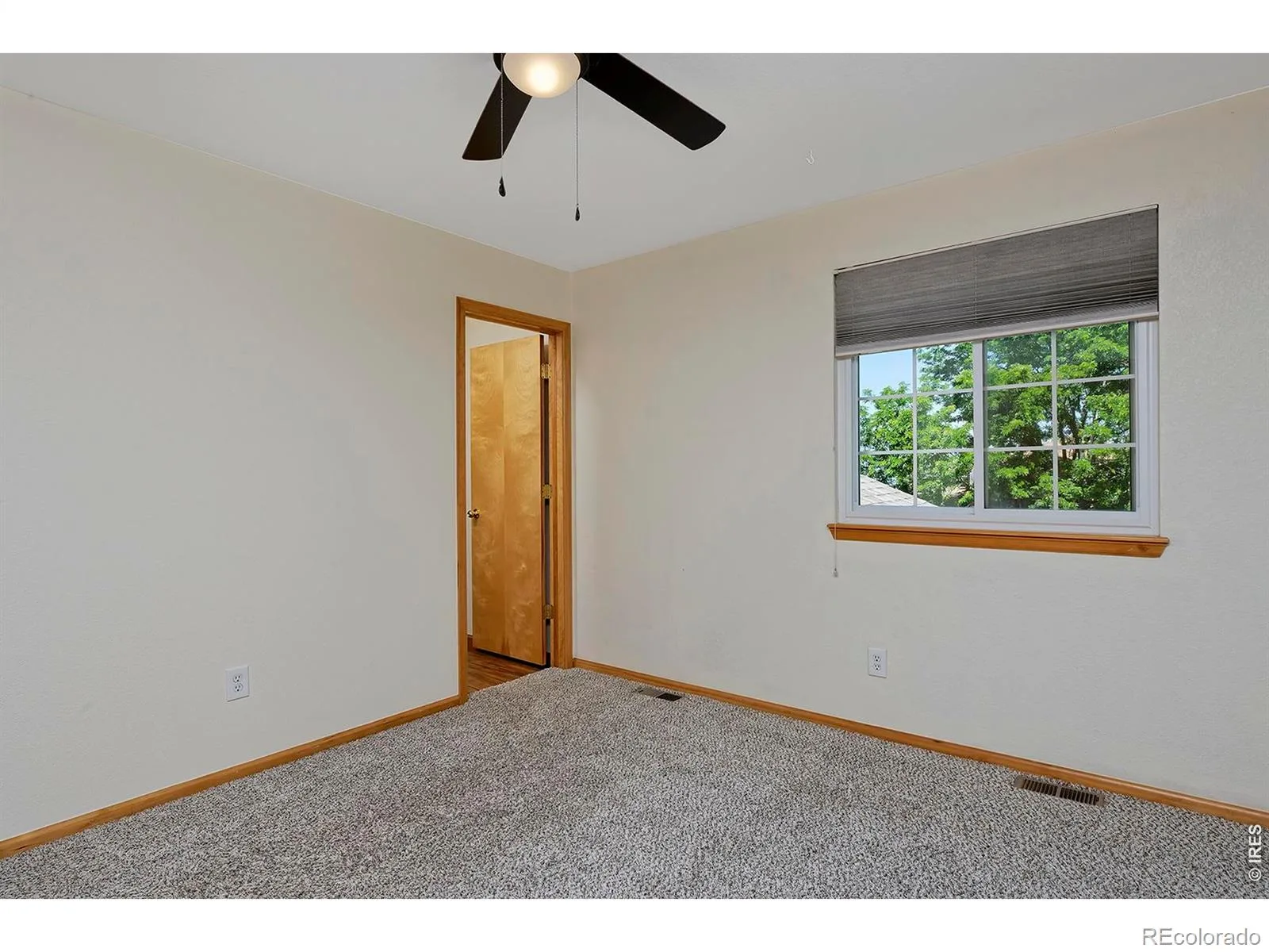 1188 W 111th Avenue Northglenn CO 80234 MLS #REC1620203 06252026214111 1600 33