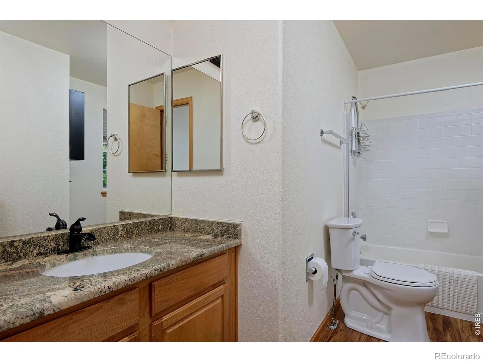 1188 W 111th Avenue Northglenn CO 80234 MLS #REC1620203 06252026214111 1600 34