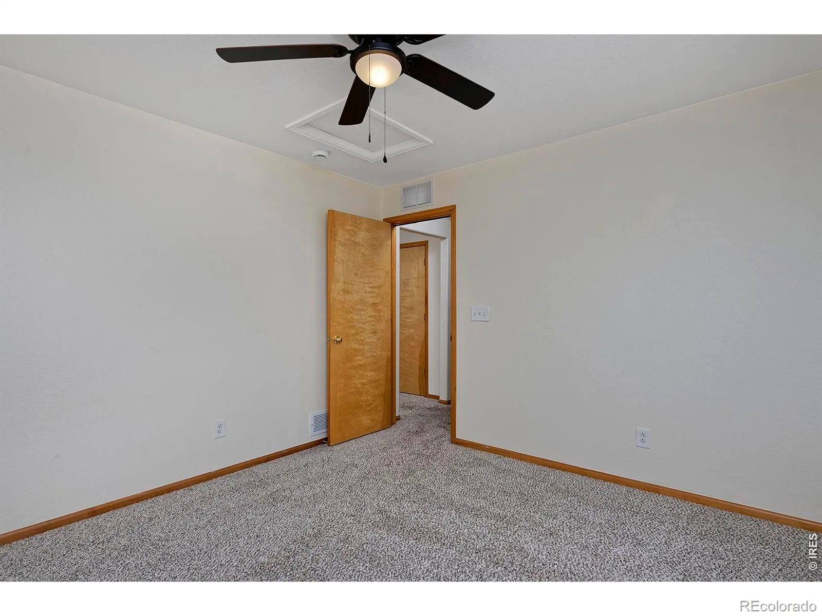 1188 W 111th Avenue Northglenn CO 80234 MLS #REC1620203 06252026214111 1600 36