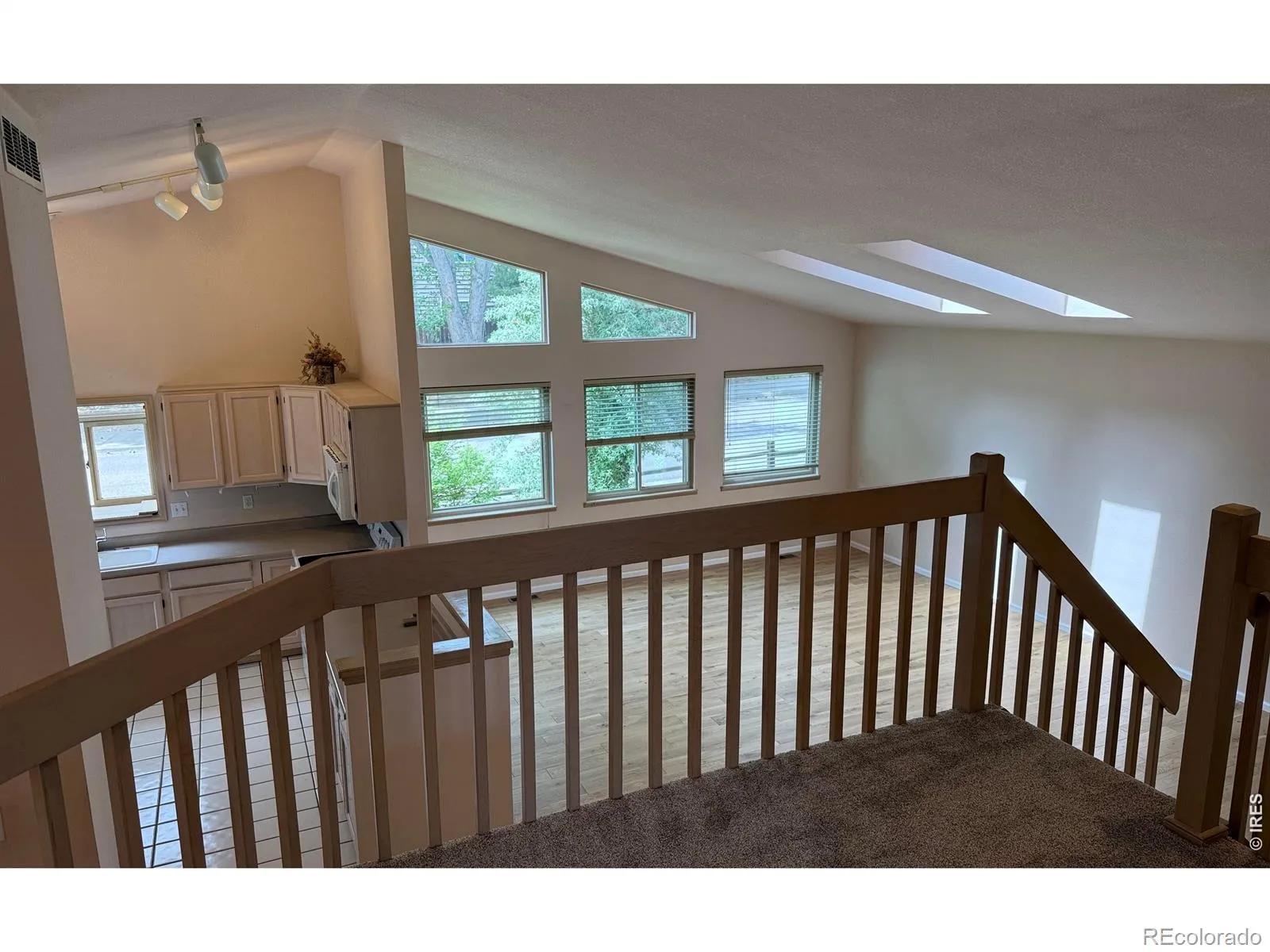 508 Creekside Court Golden CO 80403 MLS #RECIR1059339 05252026212031 1600 15