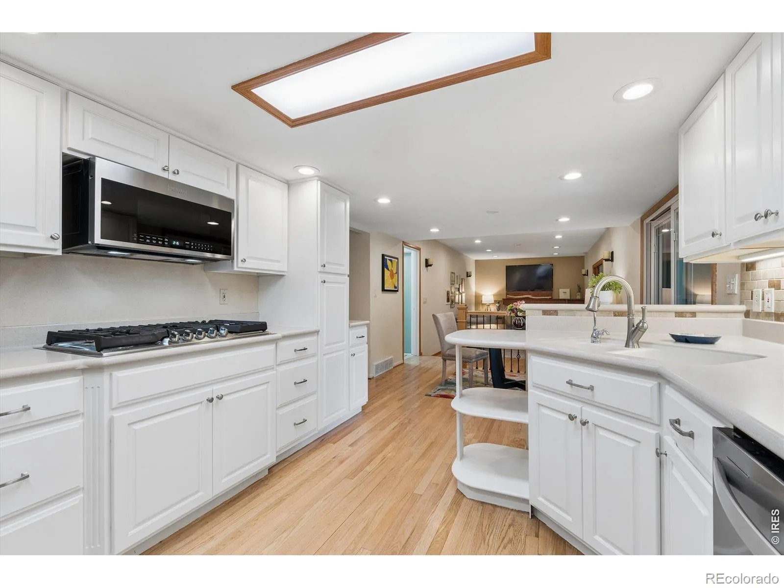 24 University Circle Longmont CO 80503 MLS #RECIR1059383 05232026165047 1600 10