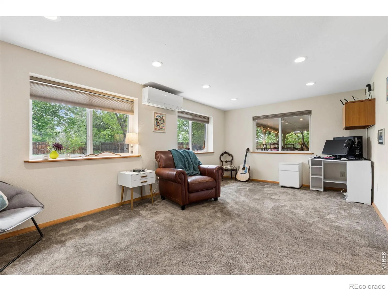 24 University Circle Longmont CO 80503 MLS #RECIR1059383 05232026165047 1600 19