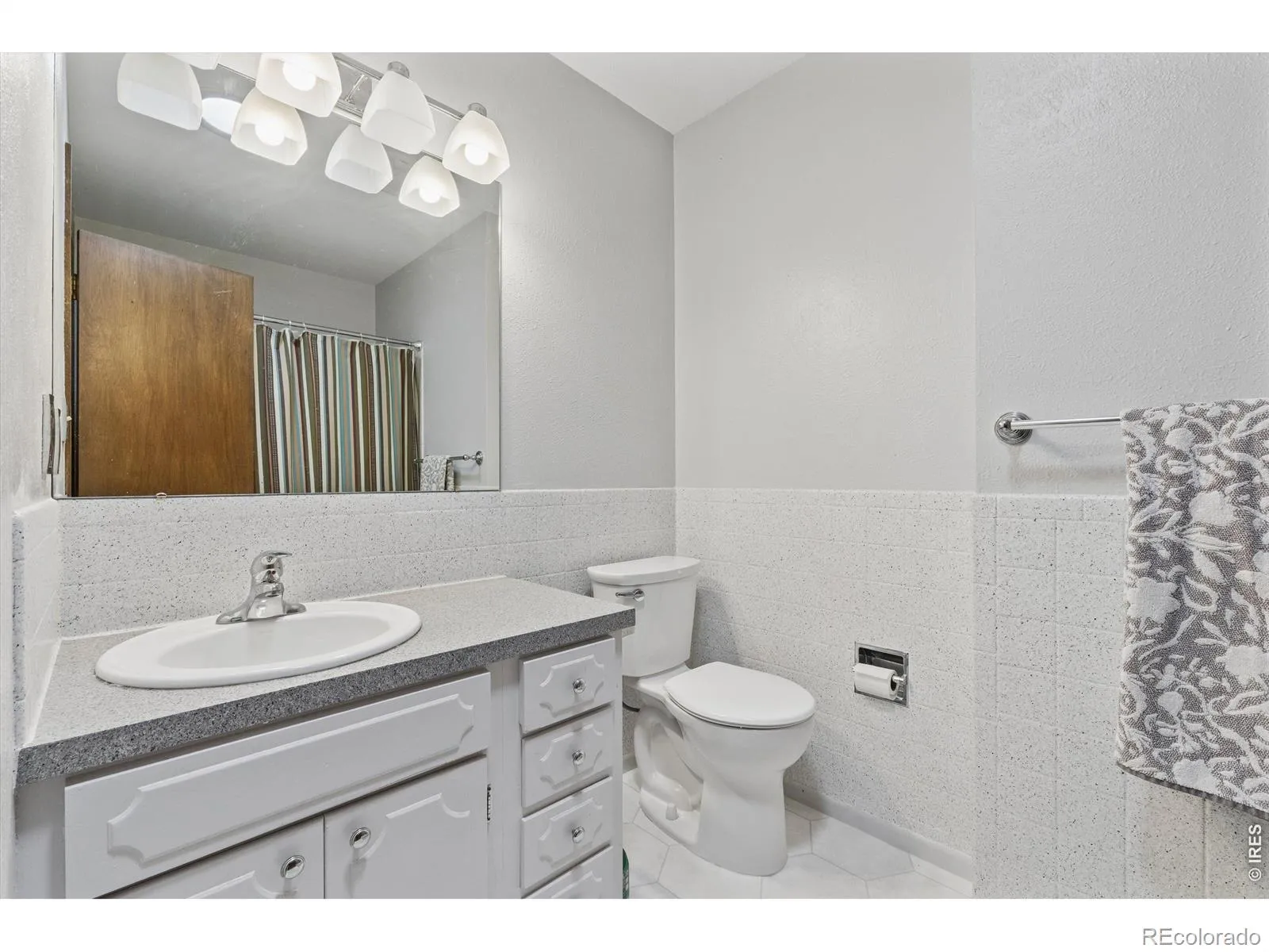 24 University Circle Longmont CO 80503 MLS #RECIR1059383 05232026165047 1600 29
