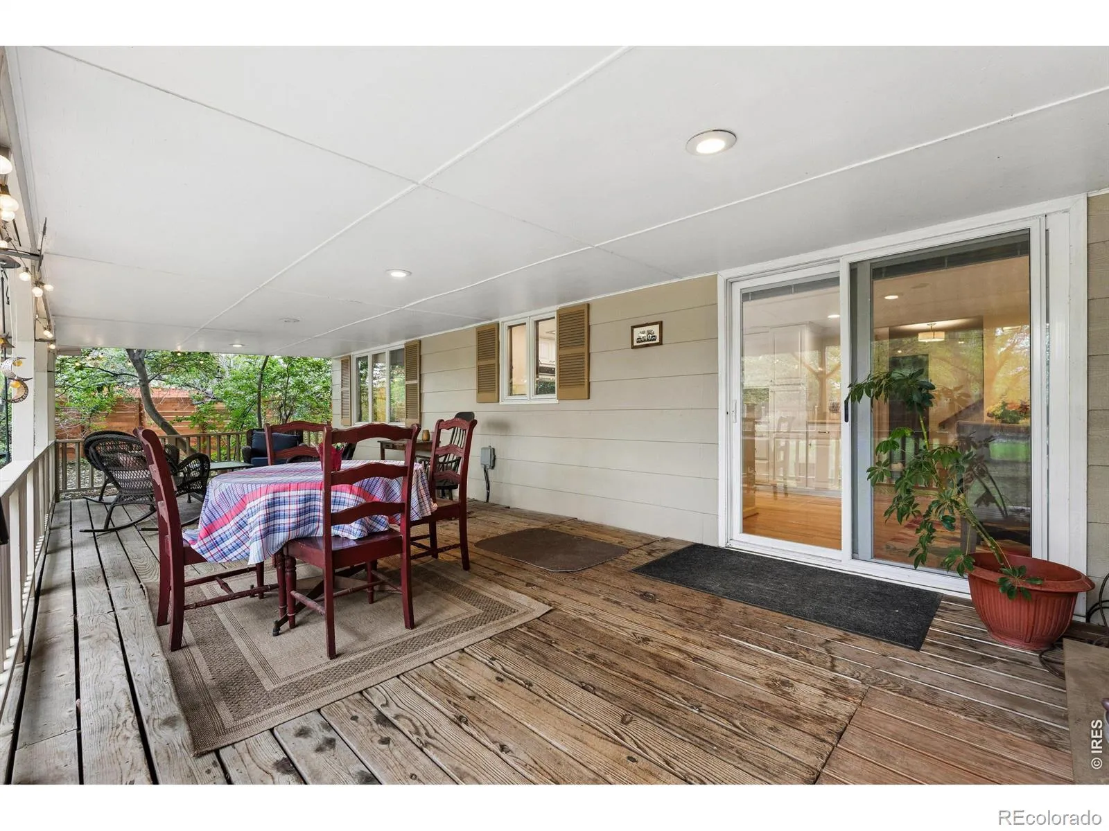 24 University Circle Longmont CO 80503 MLS #RECIR1059383 05232026165047 1600 32