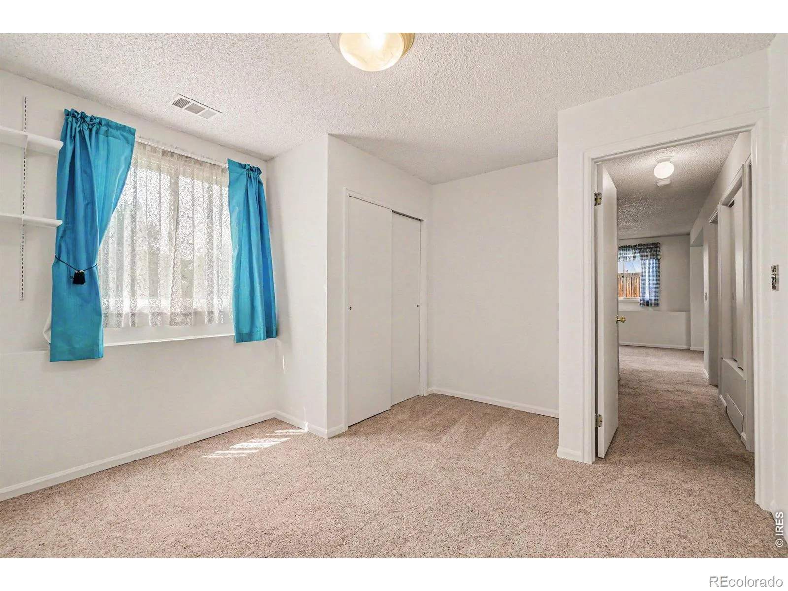 1713 Flemming Drive Longmont CO 80501 MLS #RECIR1059386 05252026212037 1600 14