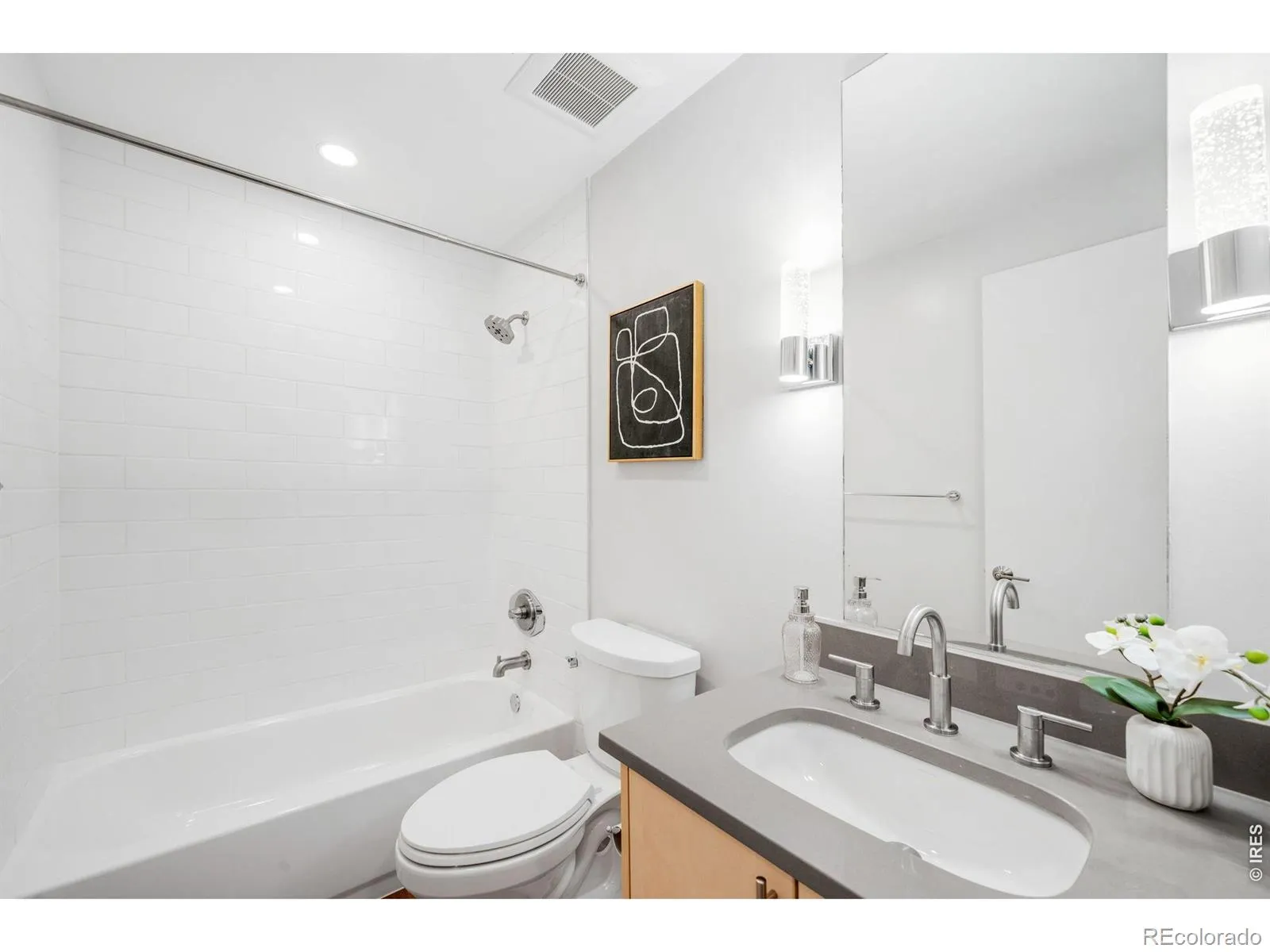 2640 Central Court #203 Denver CO 80211 MLS #RECIR1059394 05182026230330 1600 9
