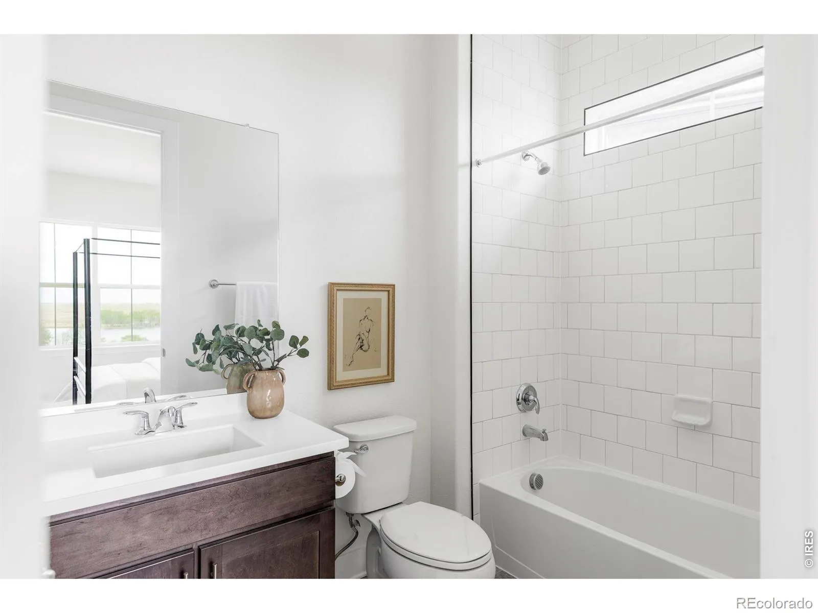 6638 S White Crow Court Aurora CO 80016 MLS #RECIR1059422 05192026011411 1600 18