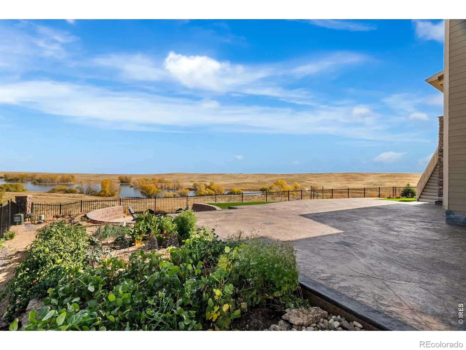 6638 S White Crow Court Aurora CO 80016 MLS #RECIR1059422 05192026011411 1600 26