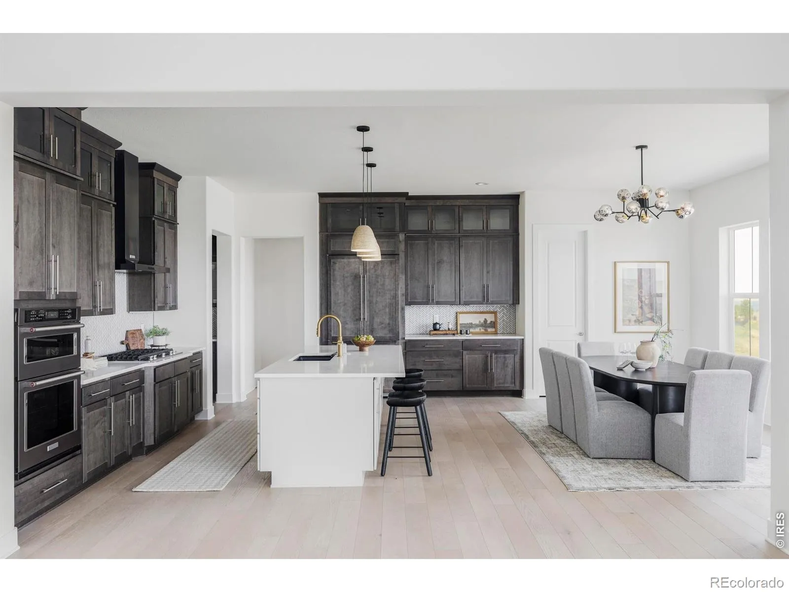 6638 S White Crow Court Aurora CO 80016 MLS #RECIR1059422 05192026011411 1600 3