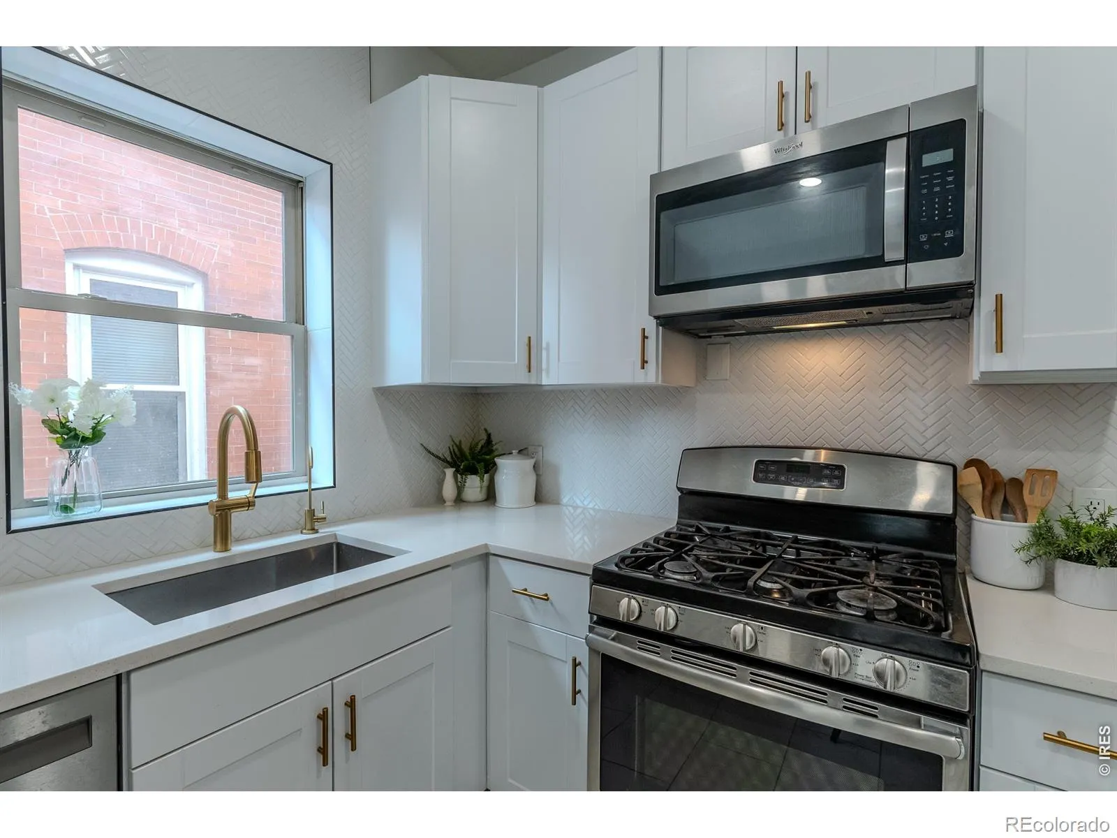 342 S Lincoln Street Denver CO 80209 MLS #REC2026500 05182026230830 1600 13