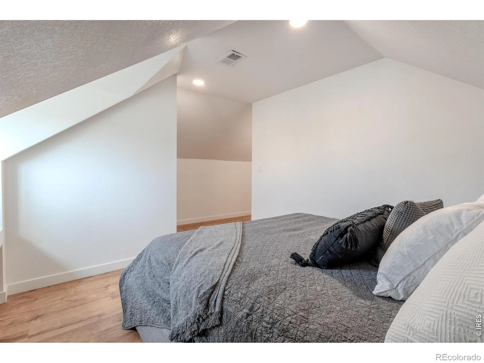 342 S Lincoln Street Denver CO 80209 MLS #REC2026500 05182026230830 1600 20