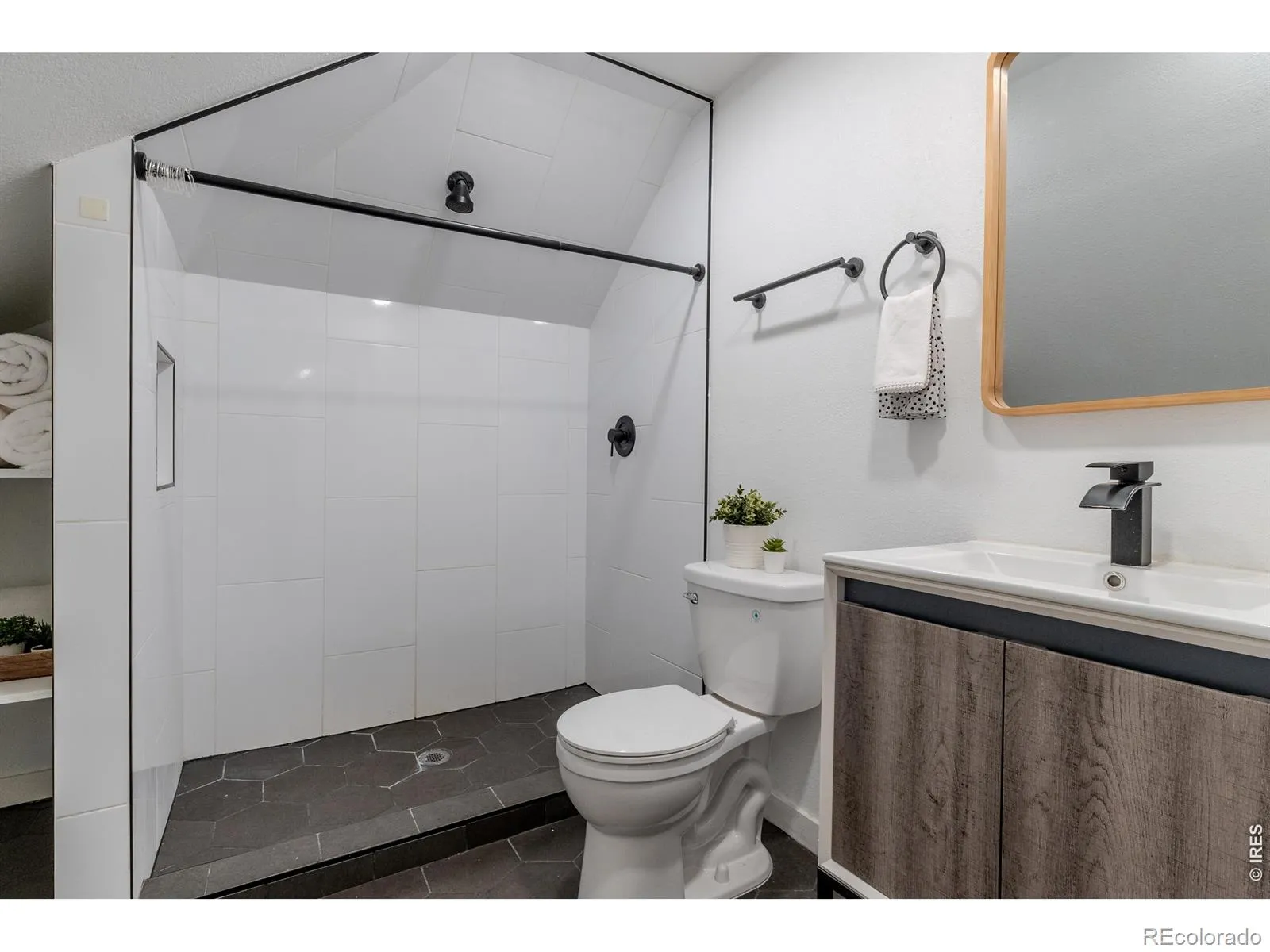 342 S Lincoln Street Denver CO 80209 MLS #REC2026500 05182026230830 1600 21