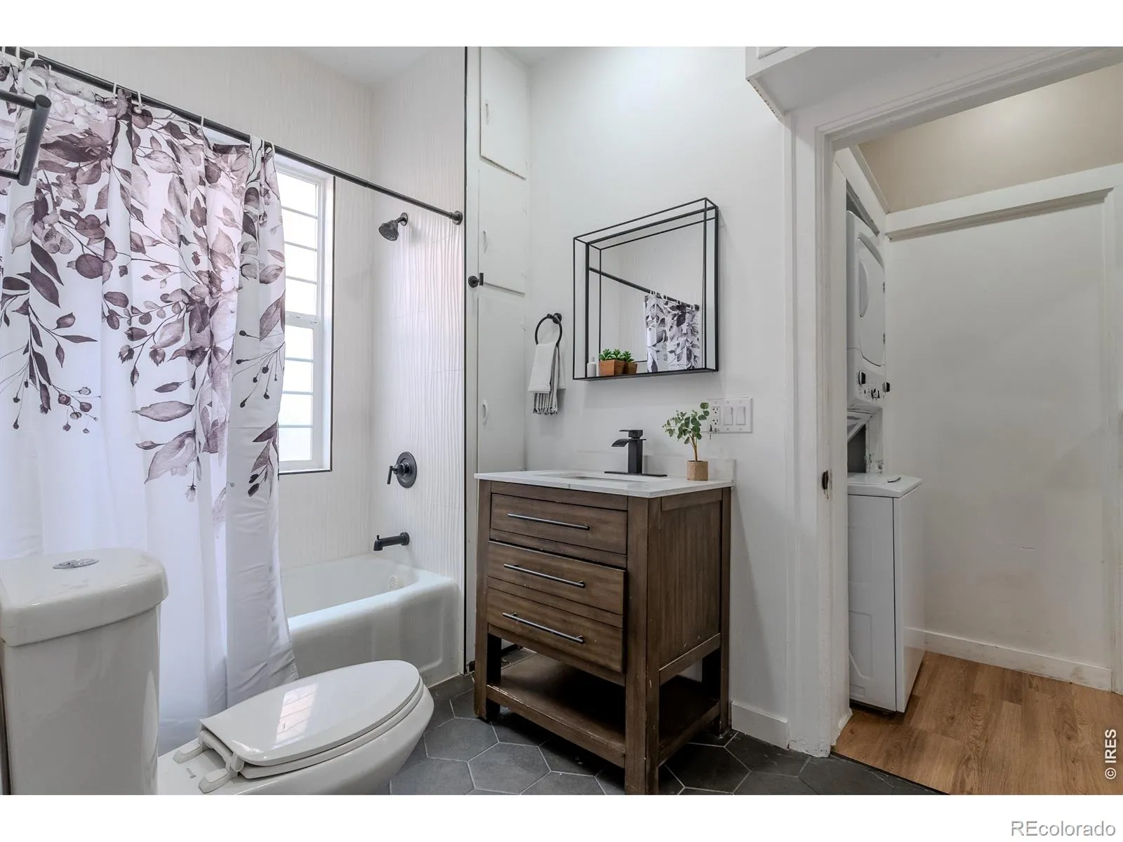 342 S Lincoln Street Denver CO 80209 MLS #REC2026500 05182026230830 1600 9