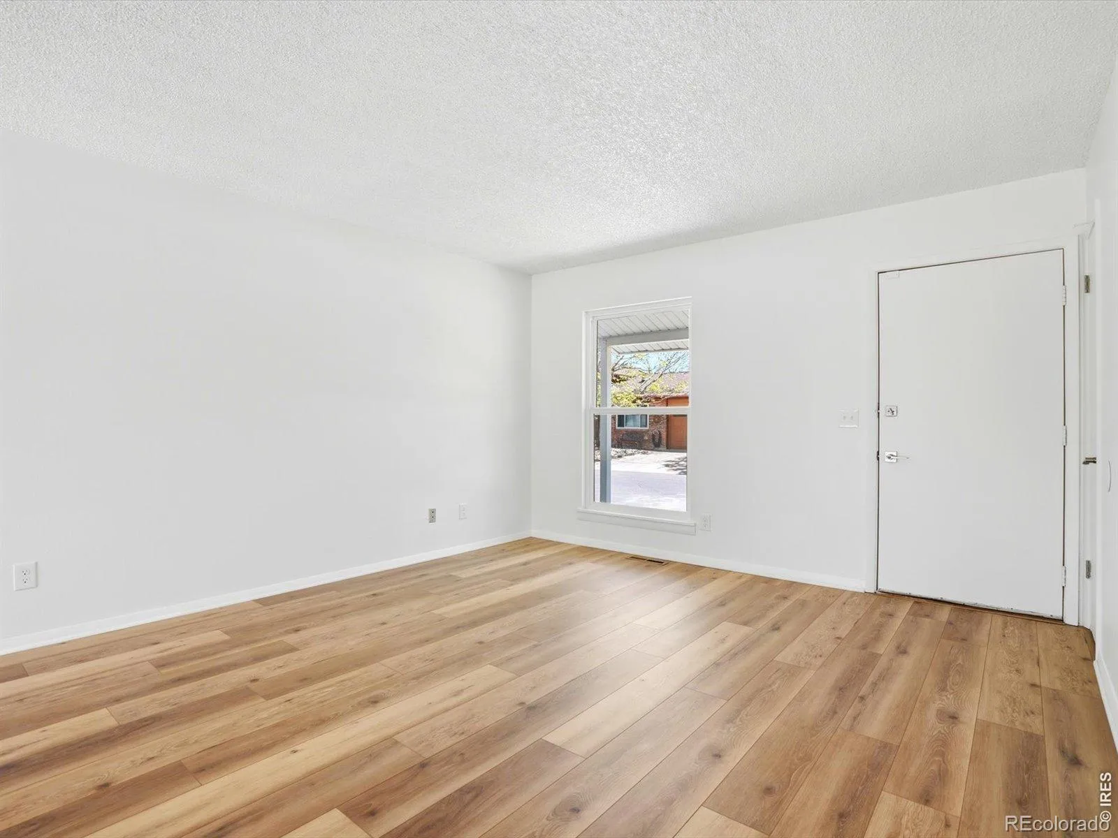 1585 Sagrimore Circle Lafayette CO 80026 | MLS #RECIR1059429 05192026011424 1600 8
