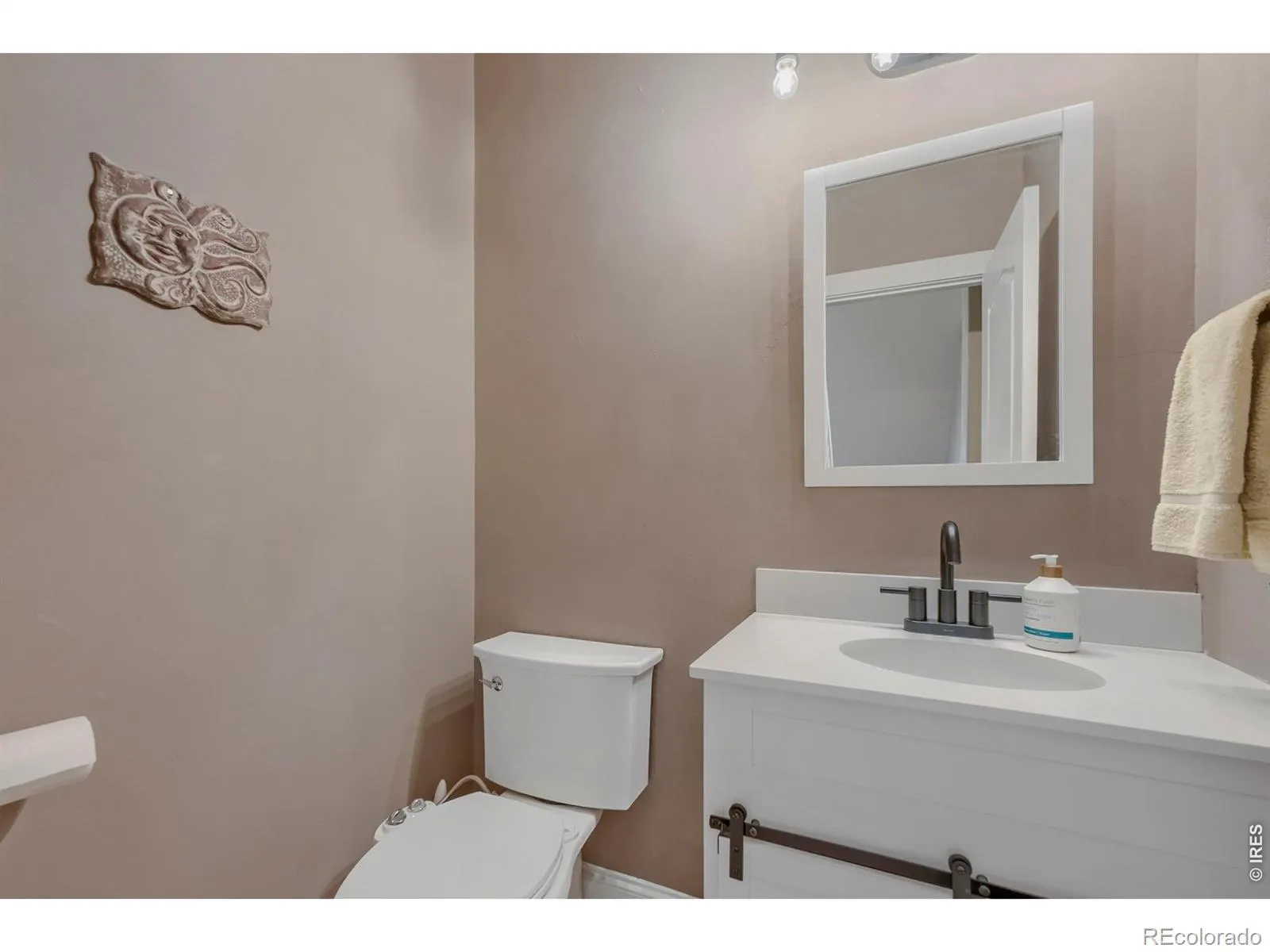 3921 Florentine Drive Longmont CO 80503 MLS #RECIR1059447 05192026140825 1600 25
