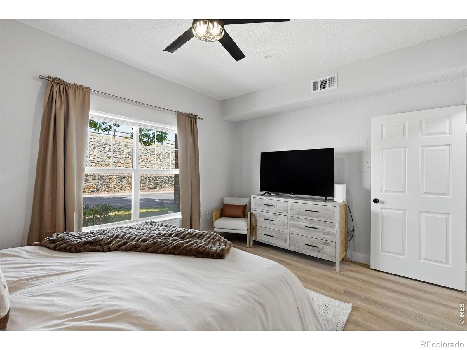 2020 Shamrock Drive Superior CO 80027 | MLS #RECIR1059491 05202026002037 1600 16