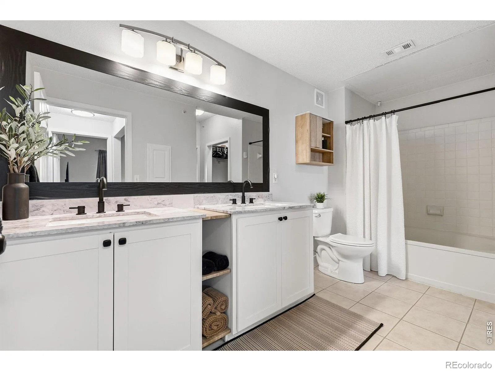 2020 Shamrock Drive Superior CO 80027 | MLS #RECIR1059491 05202026002037 1600 19